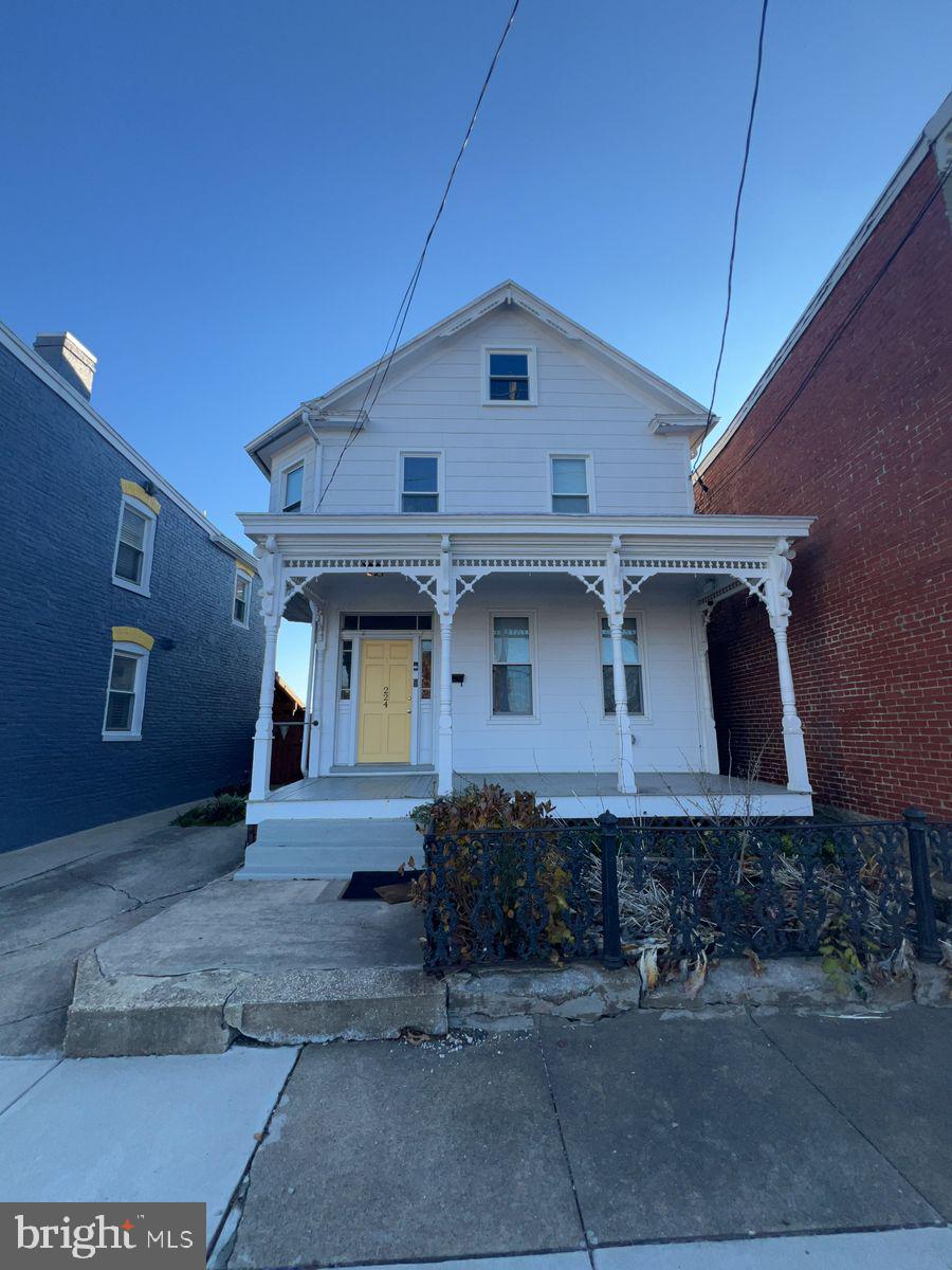 DOWNTOWN FREDERICK - Residential Lease