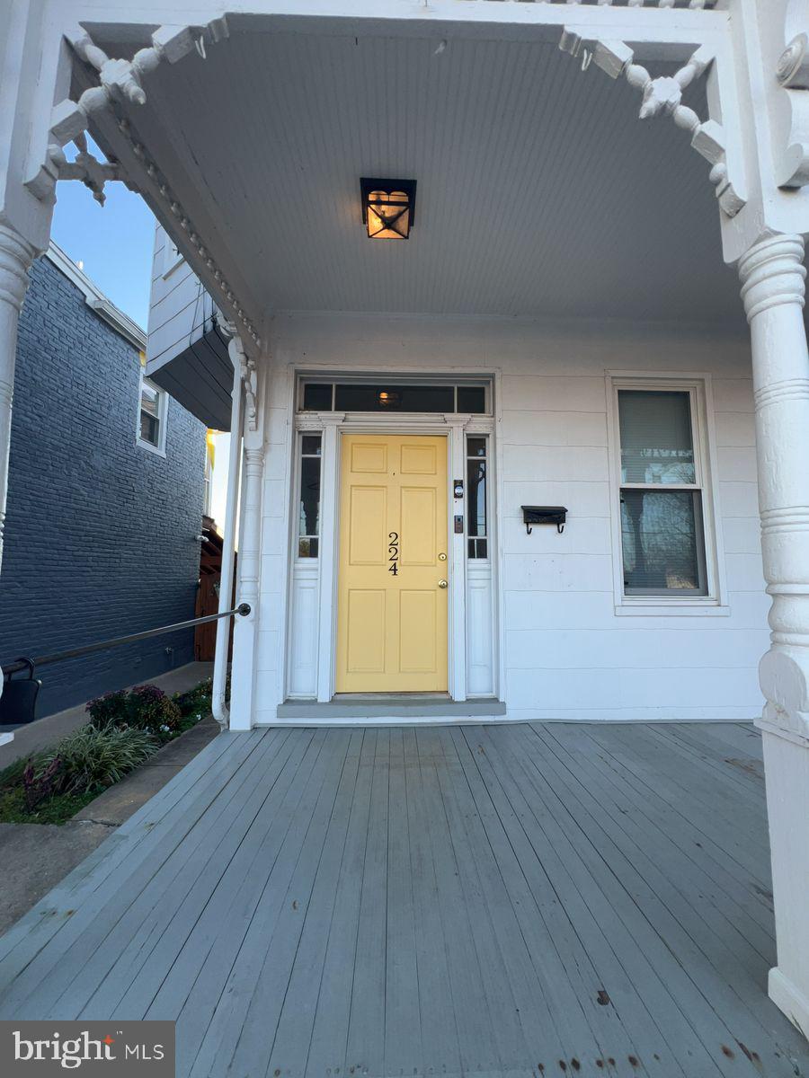 DOWNTOWN FREDERICK - Residential Lease