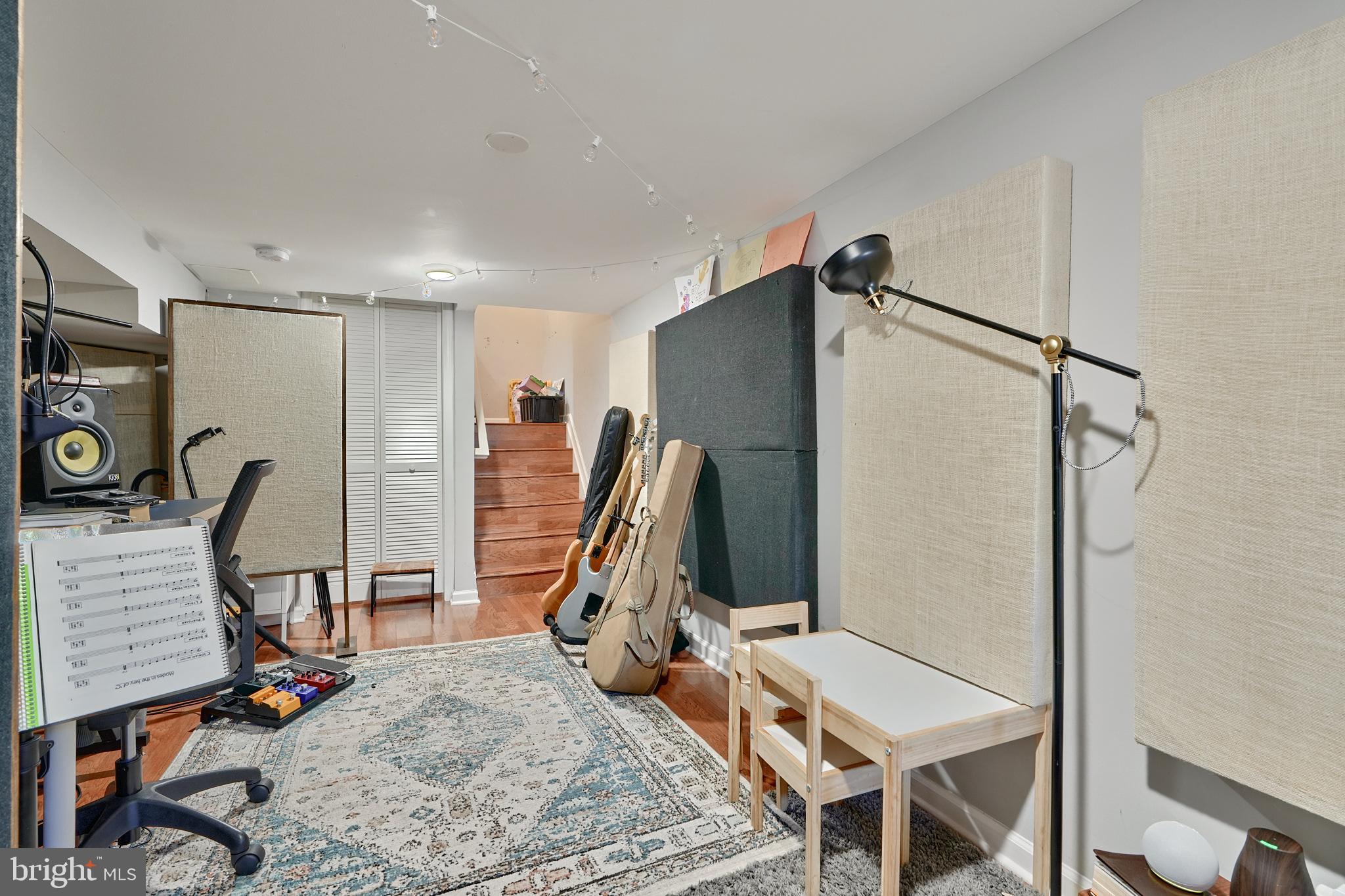 MCELDERRY PARK - Residential