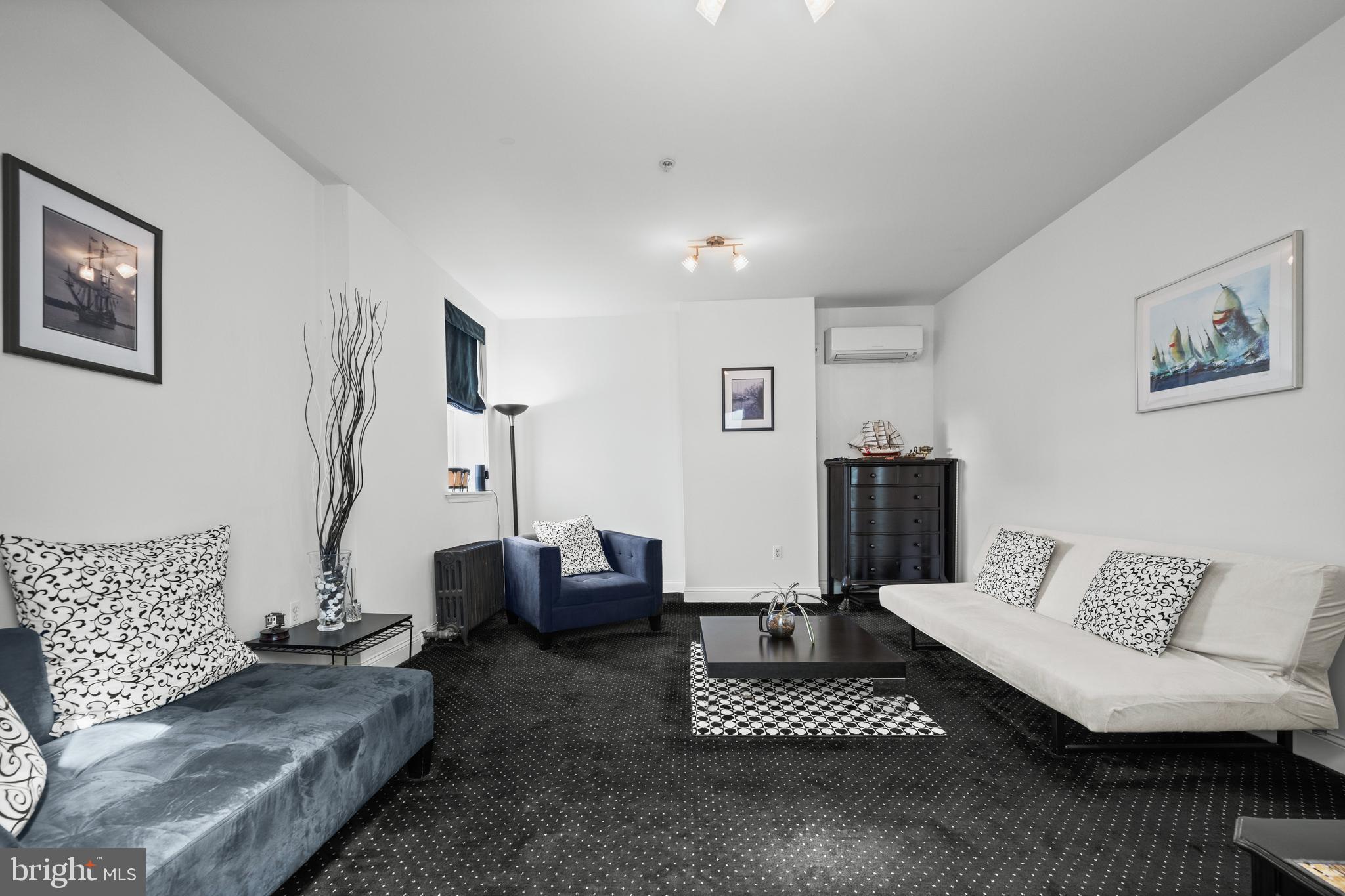 LITTLE ITALY - Residential