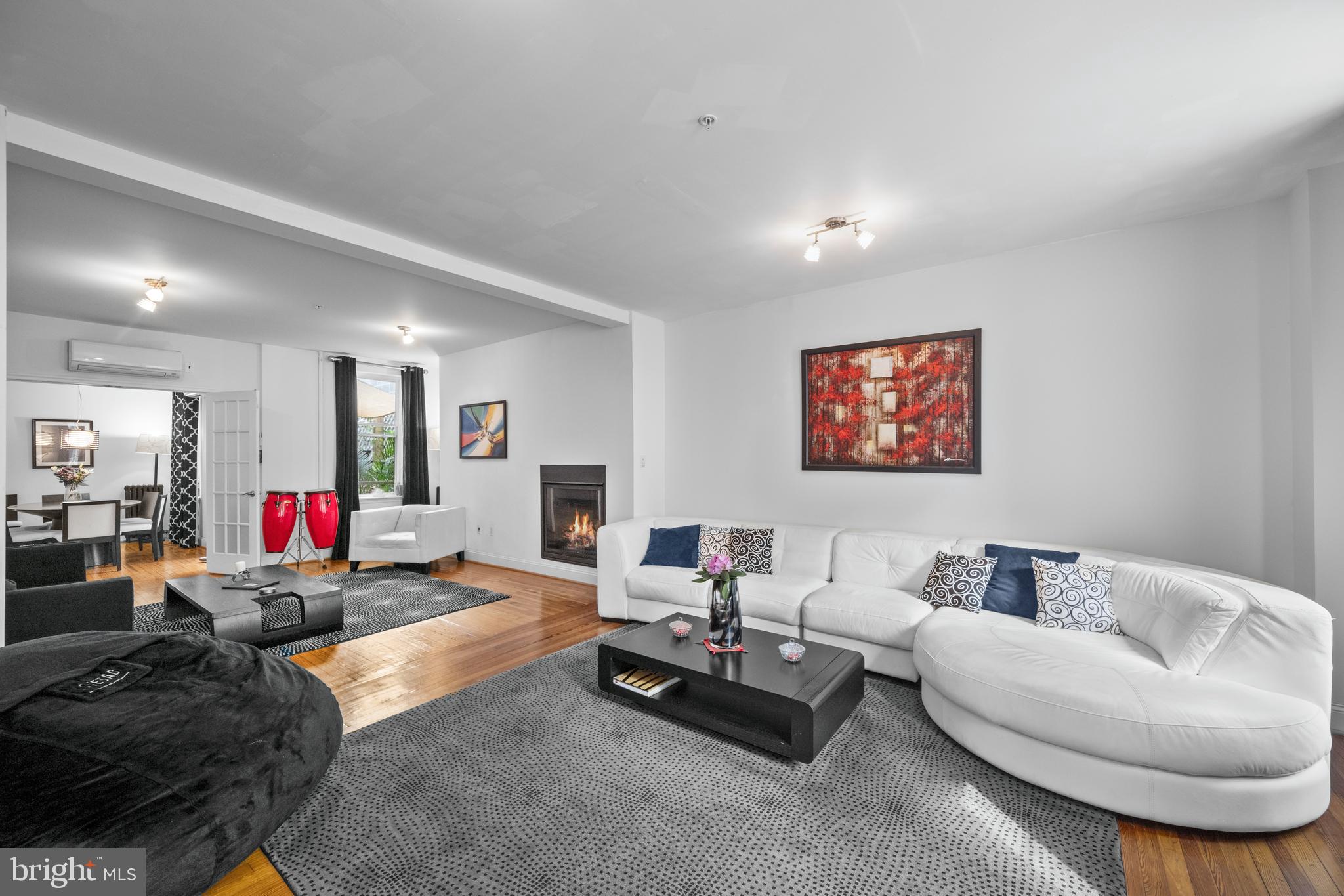 LITTLE ITALY - Residential