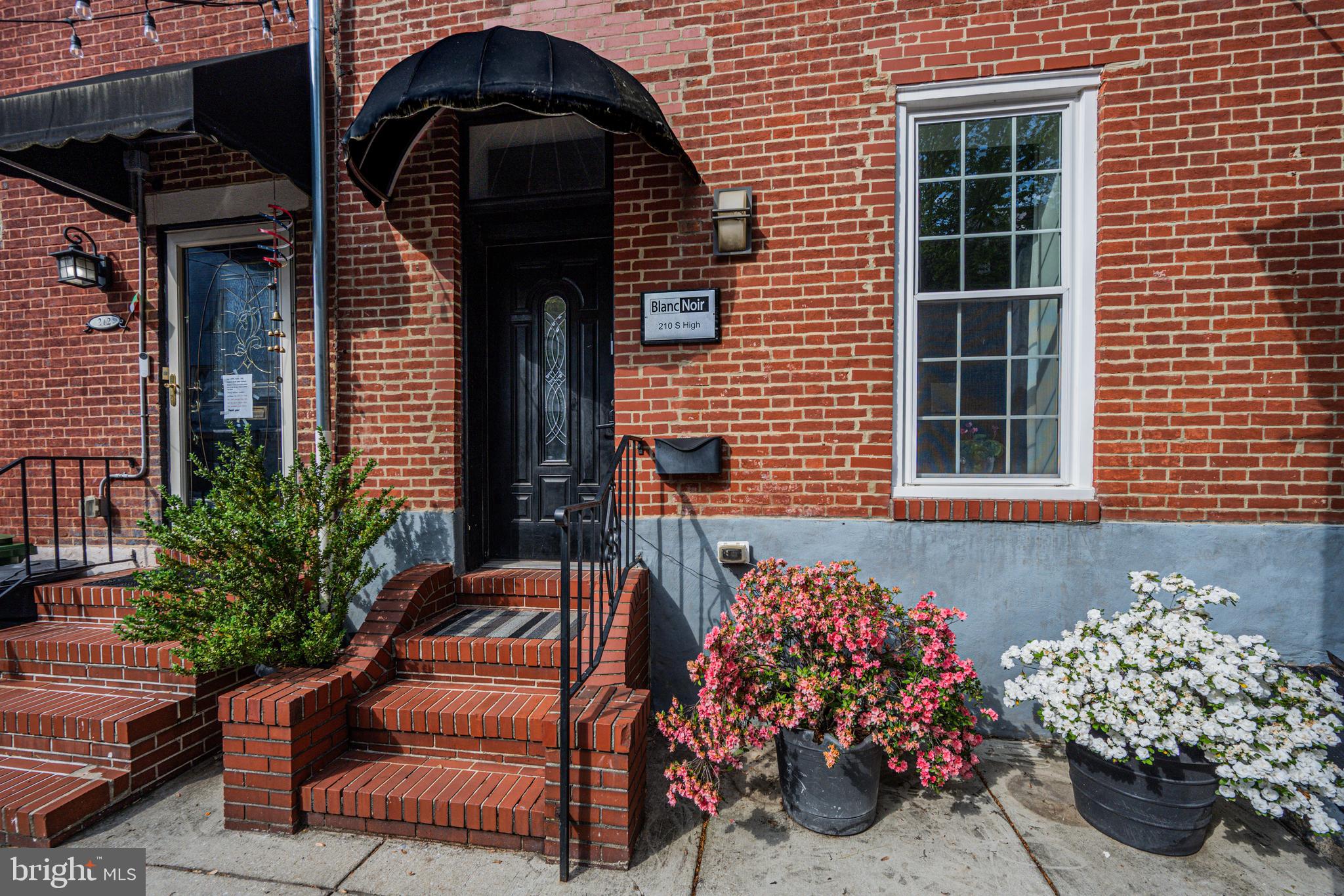 210 S HIGH STREET