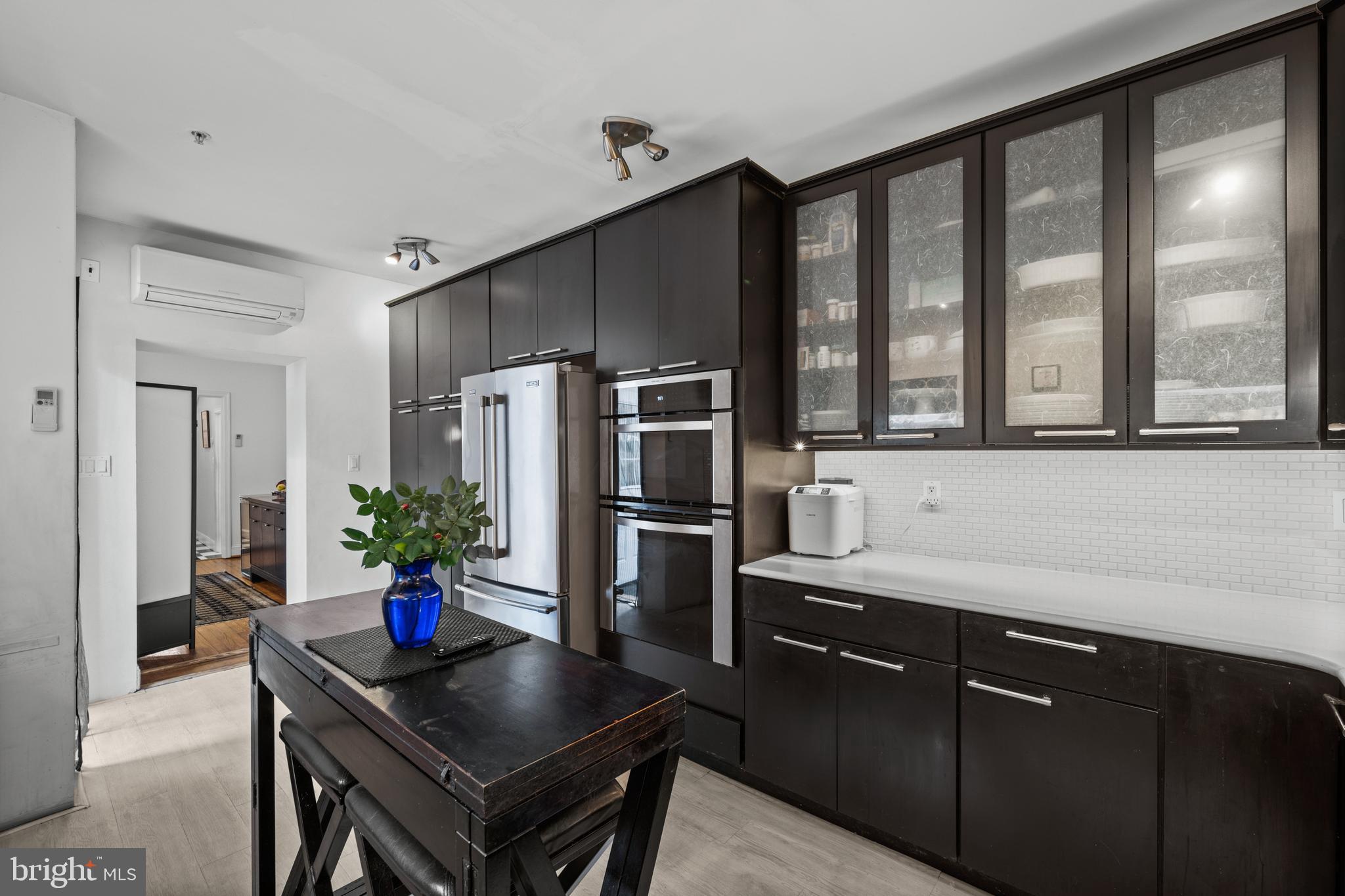 LITTLE ITALY - Residential