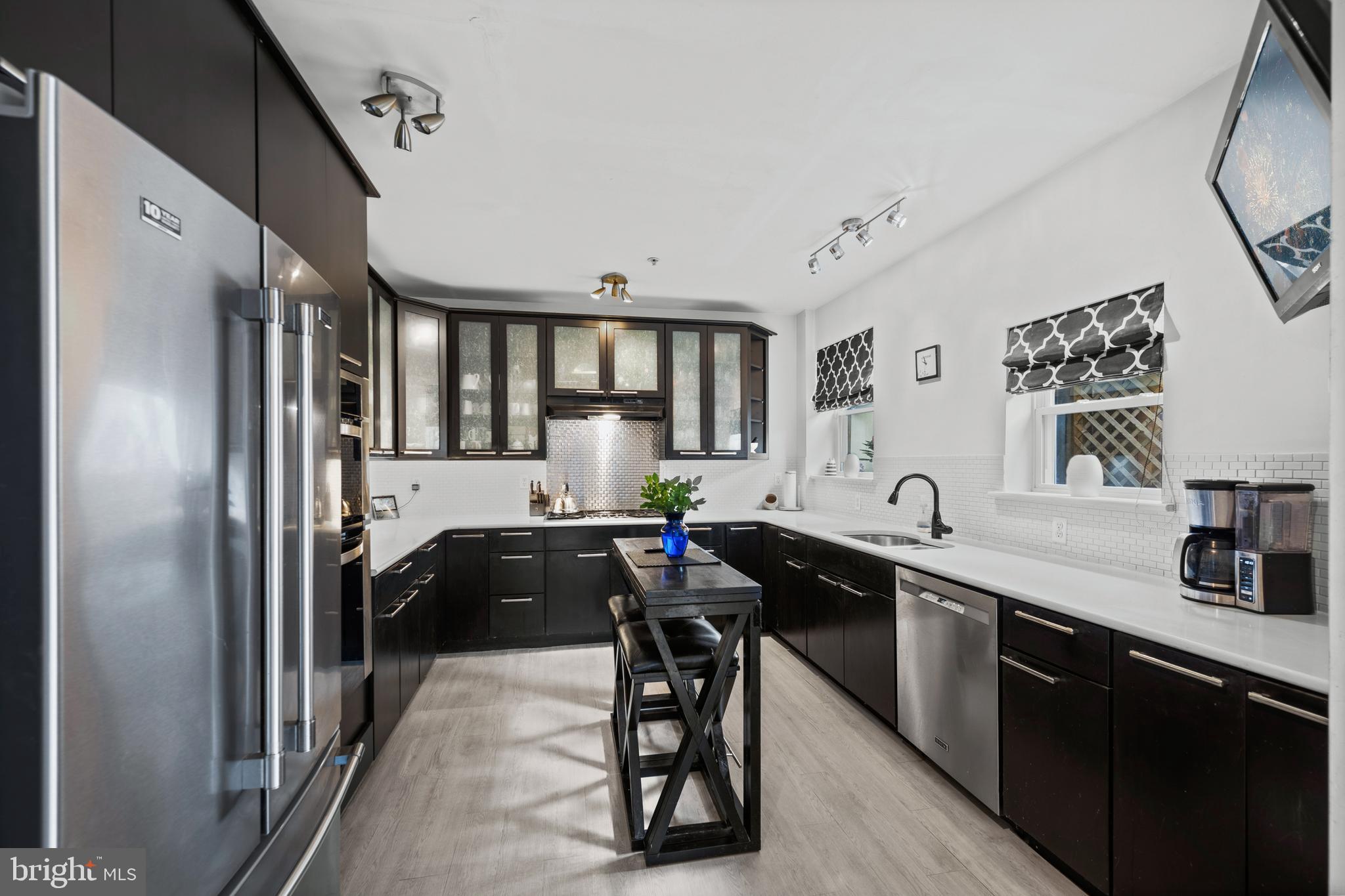 LITTLE ITALY - Residential
