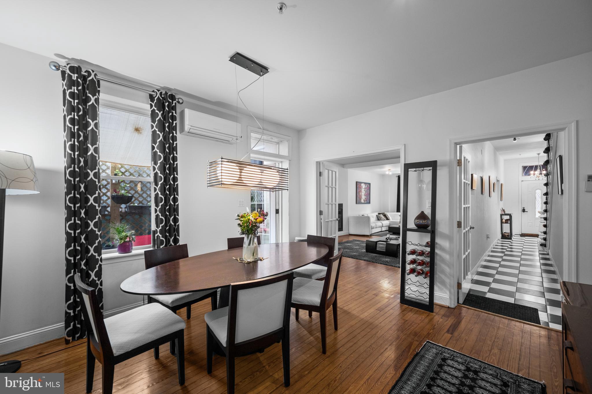 LITTLE ITALY - Residential