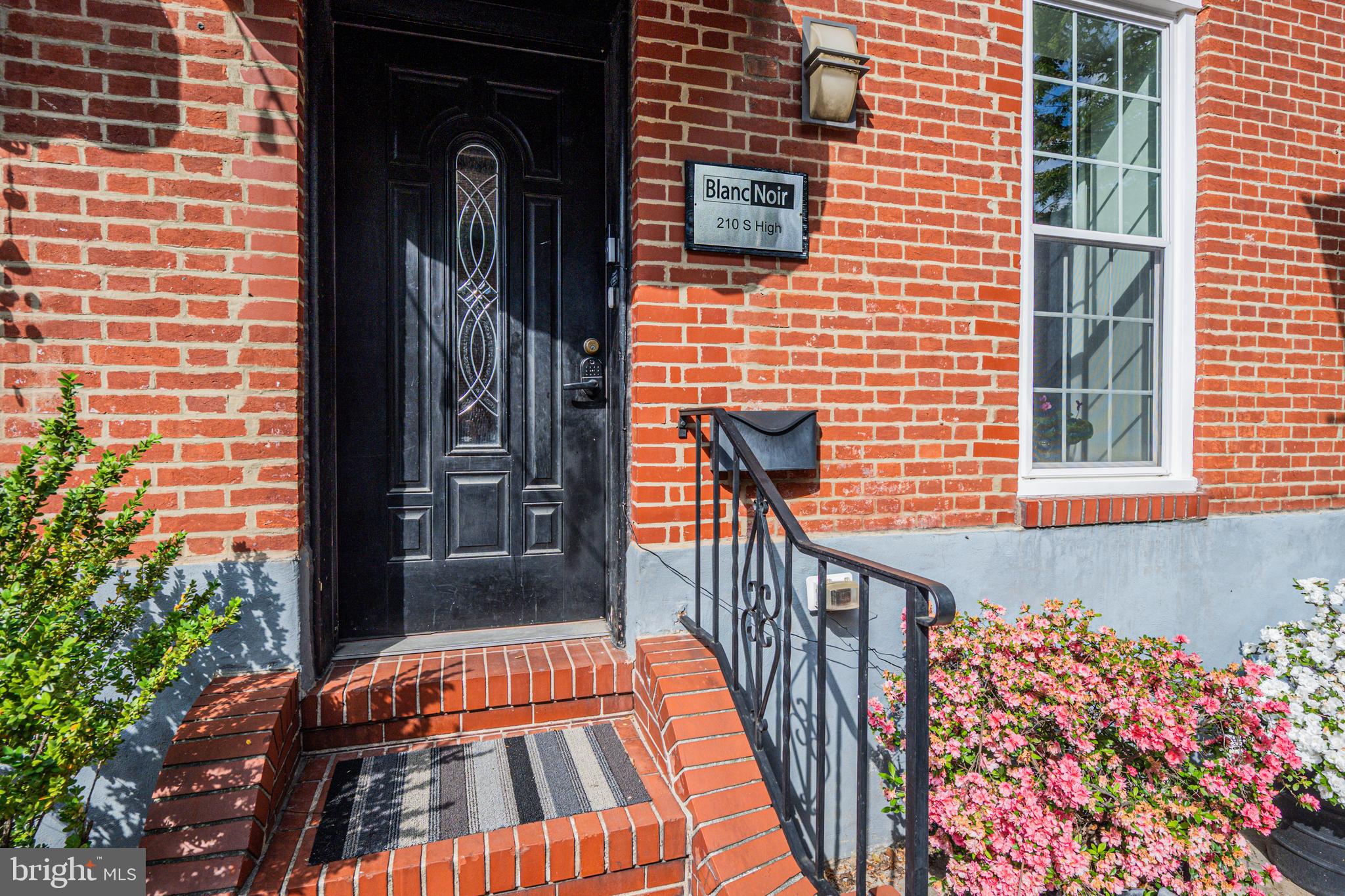 210 S HIGH STREET