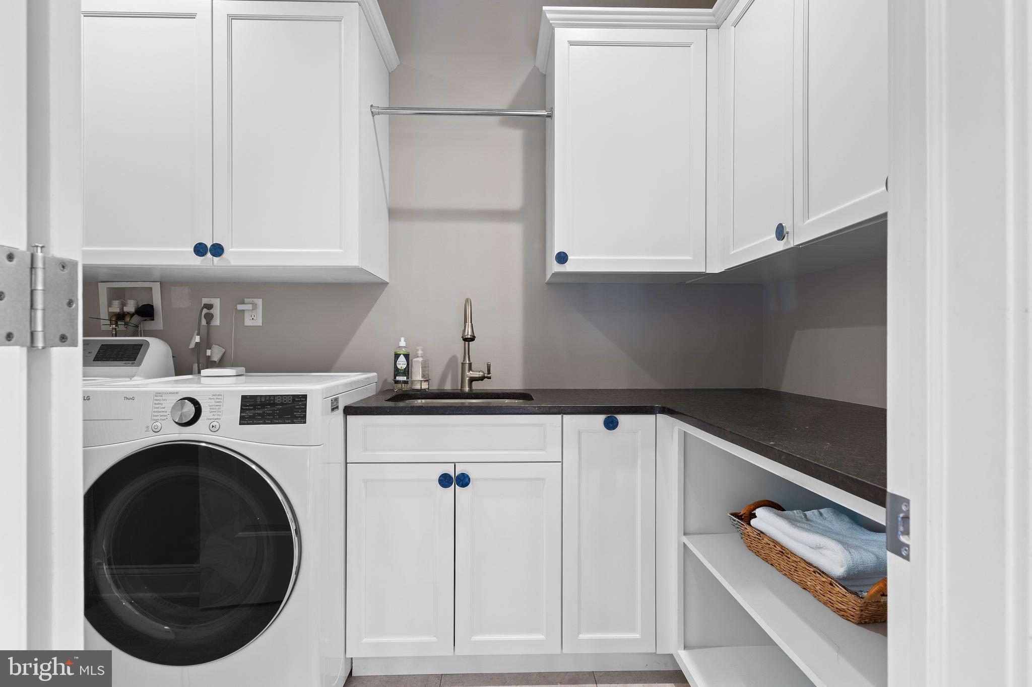 RADNOR HUNT - Residential