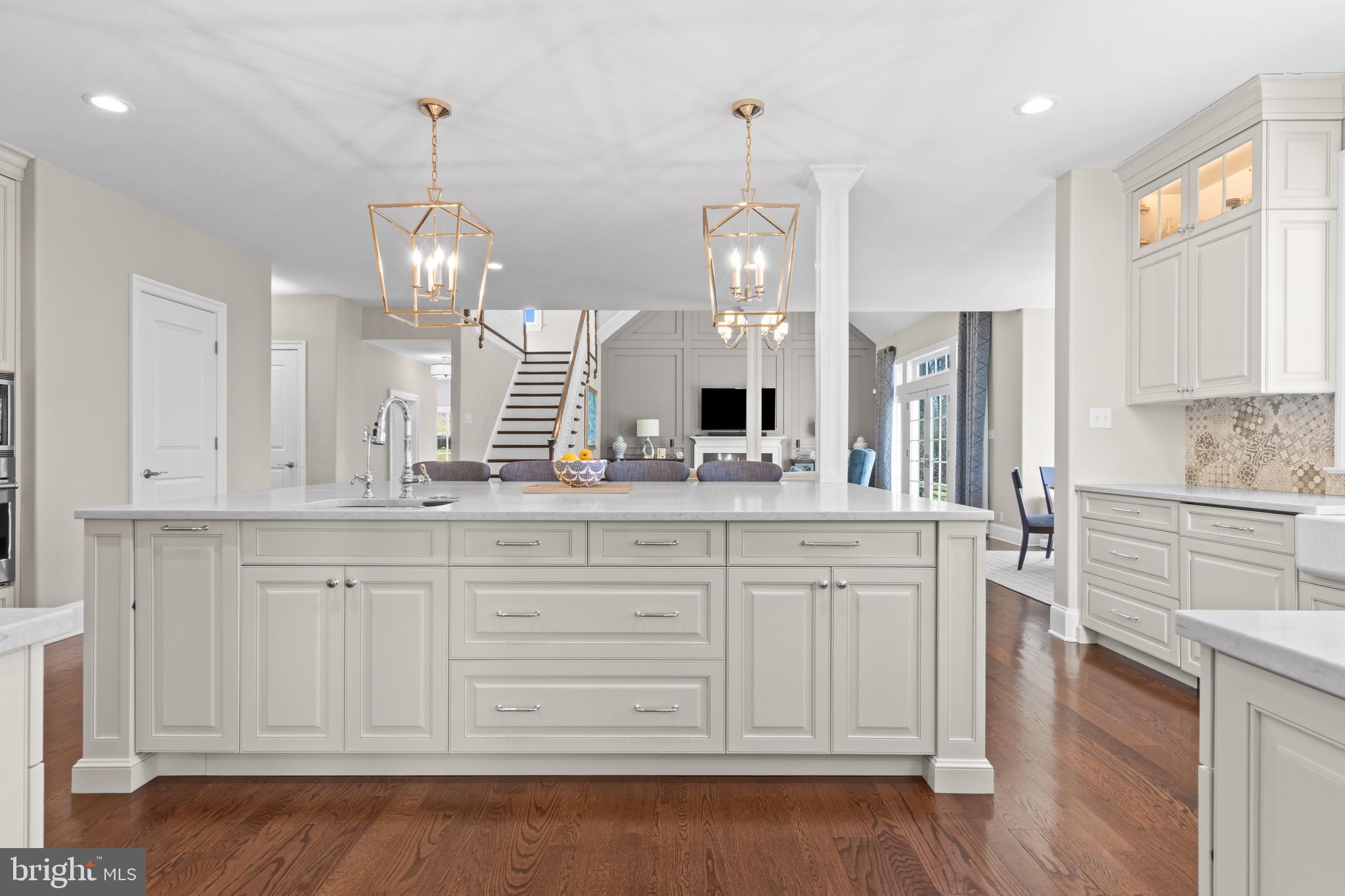 RADNOR HUNT - Residential