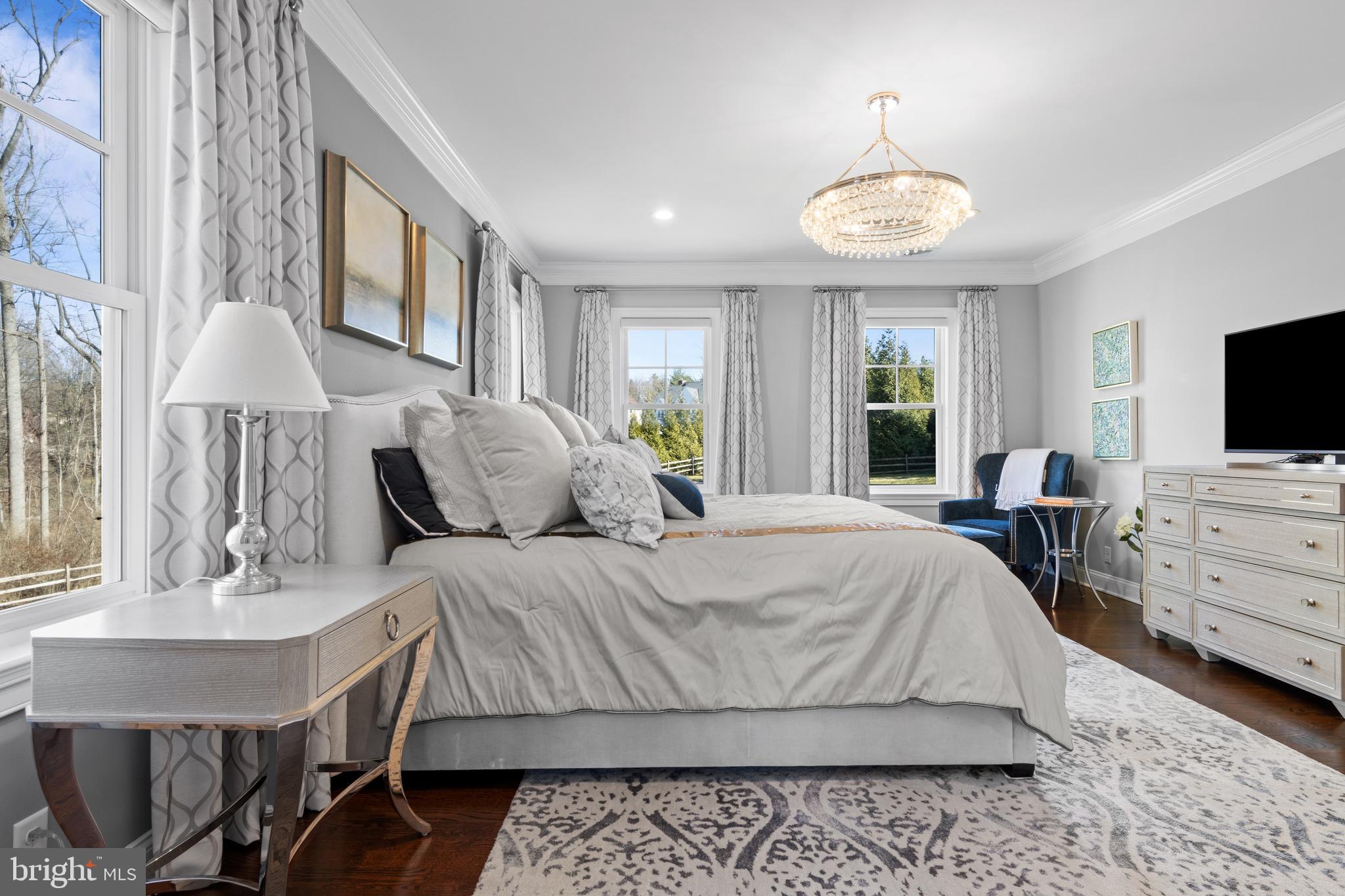 RADNOR HUNT - Residential