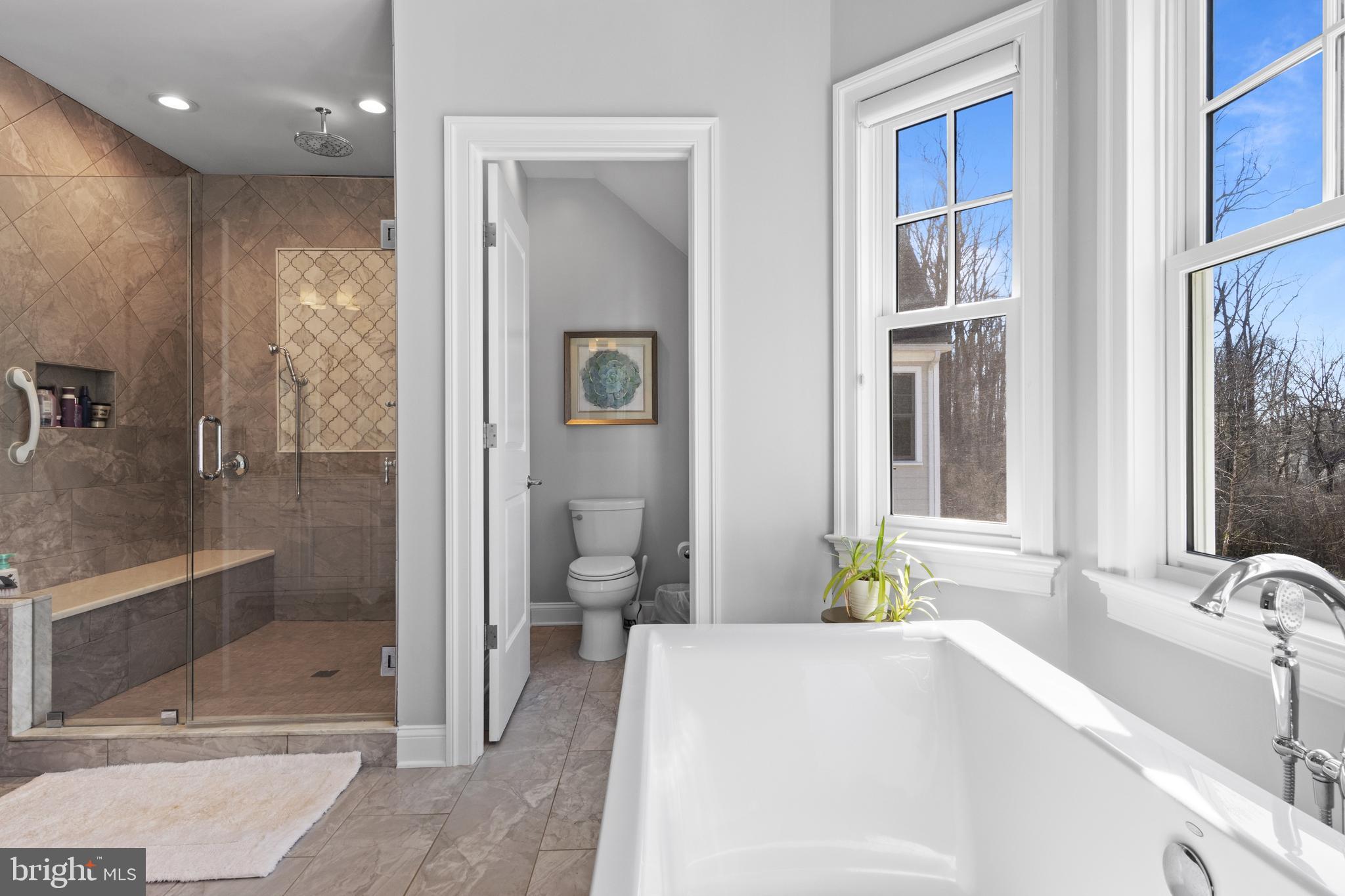 RADNOR HUNT - Residential