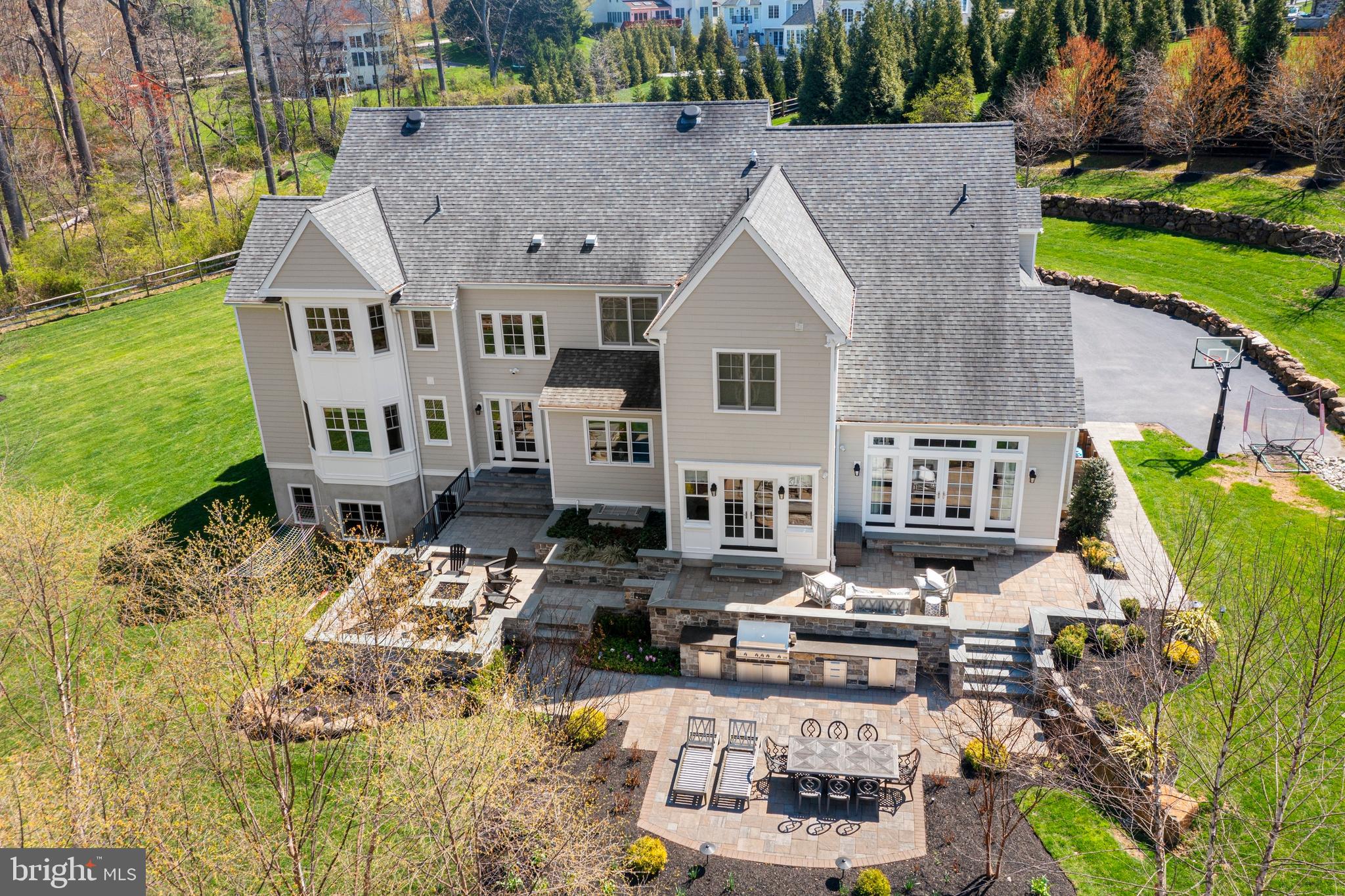 RADNOR HUNT - Residential