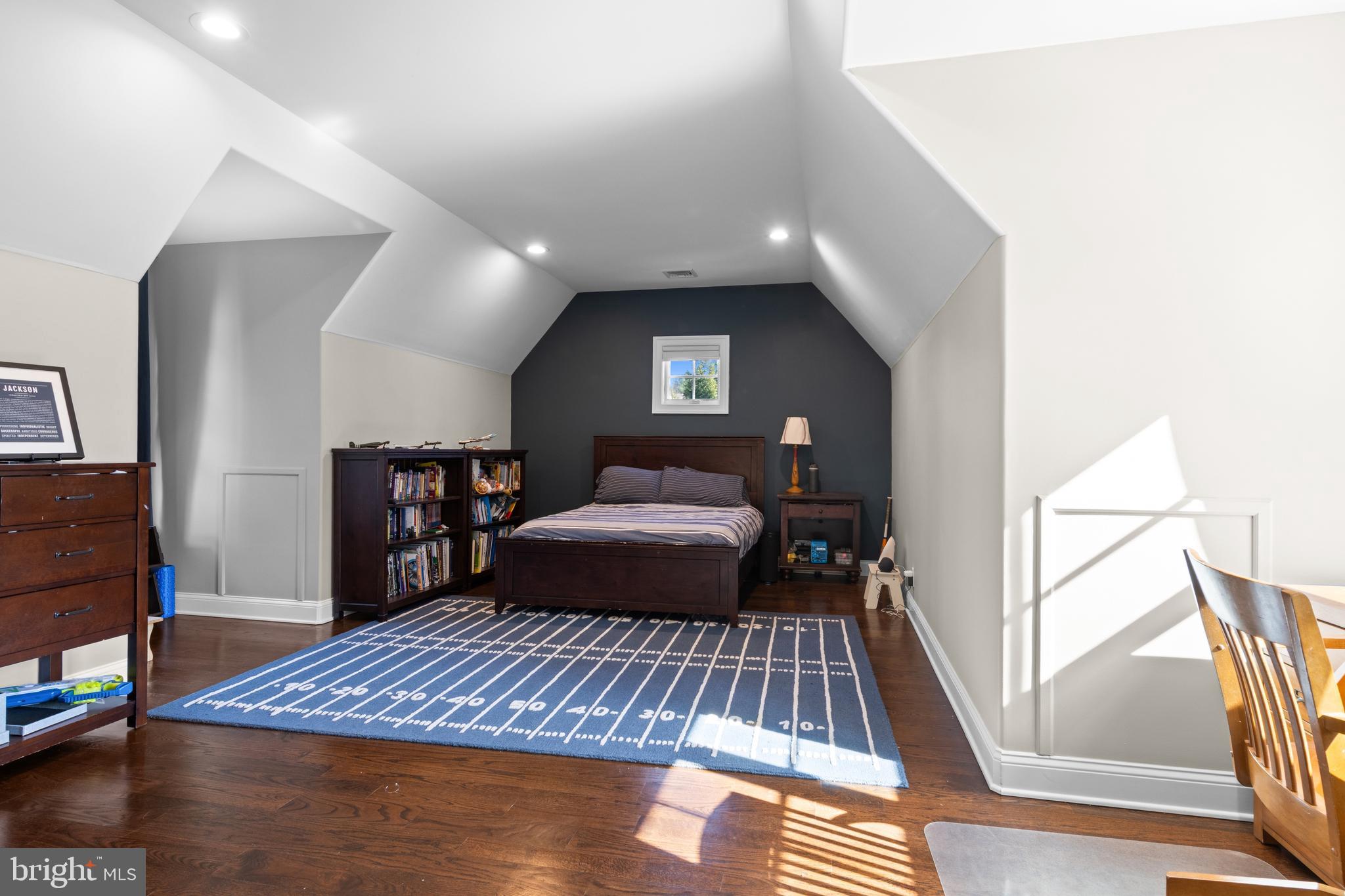 RADNOR HUNT - Residential