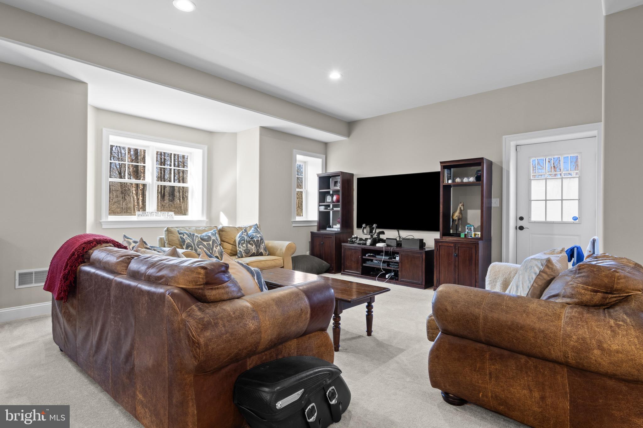 RADNOR HUNT - Residential