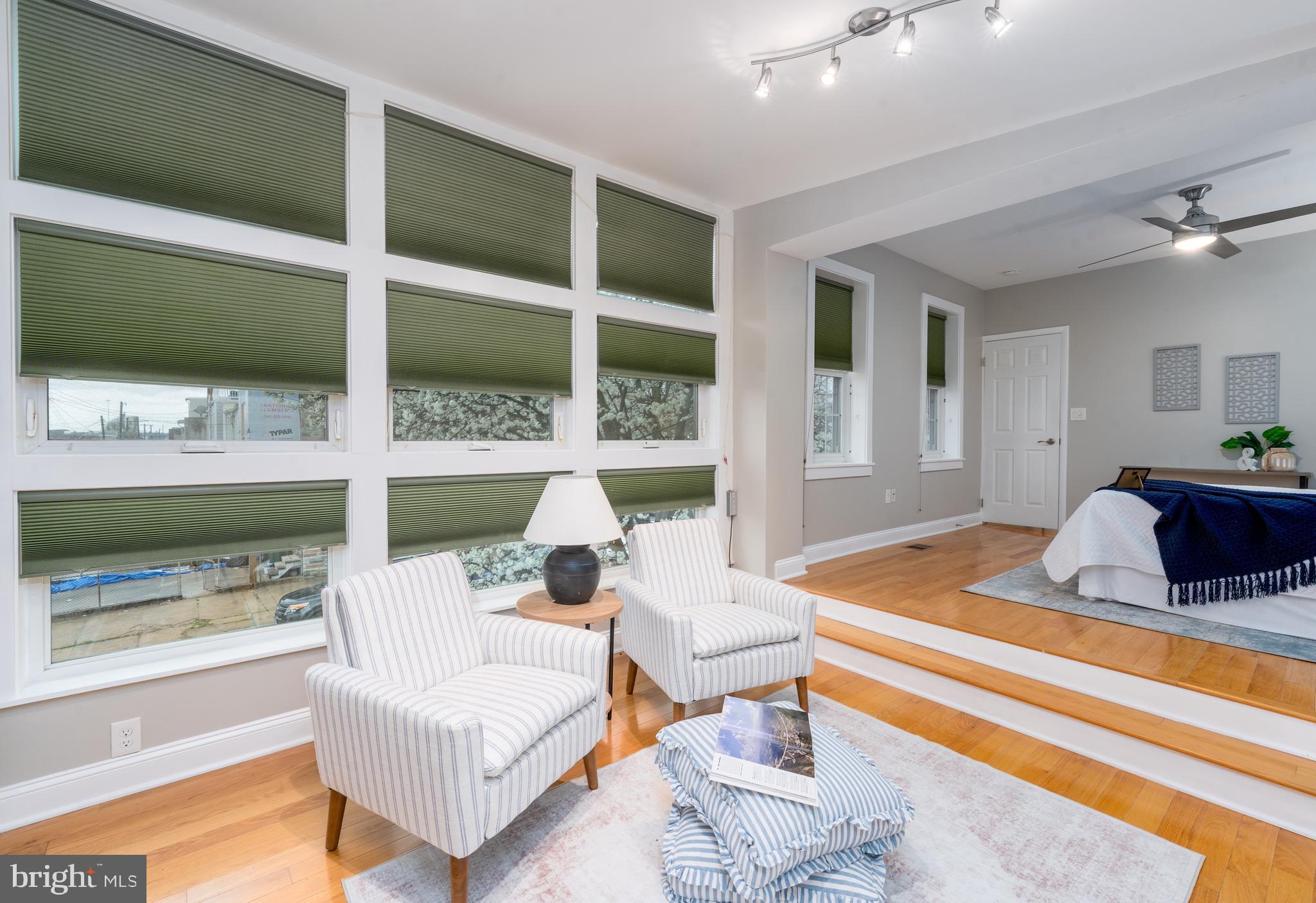 RIVERSIDE - Residential