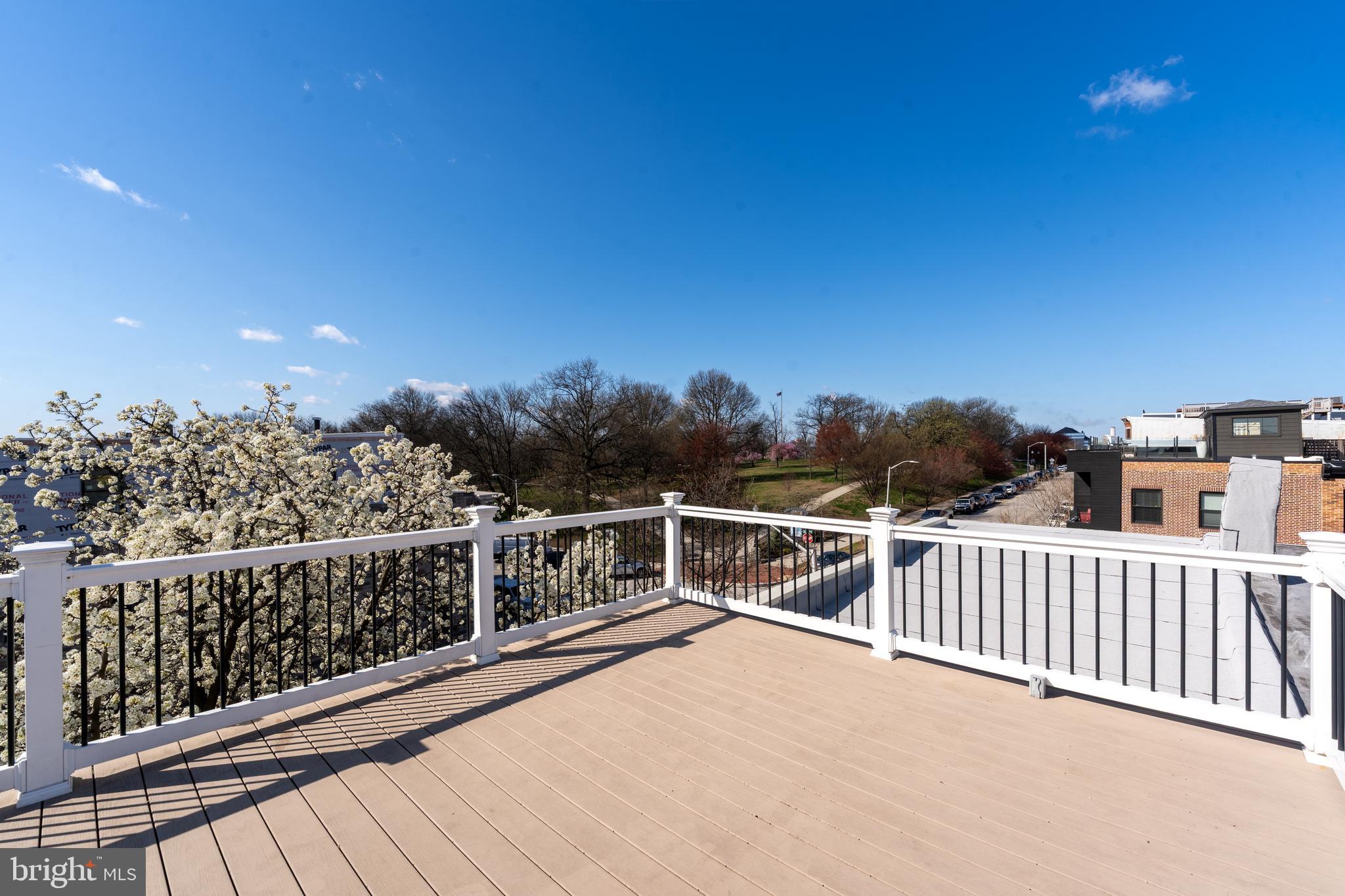 RIVERSIDE - Residential