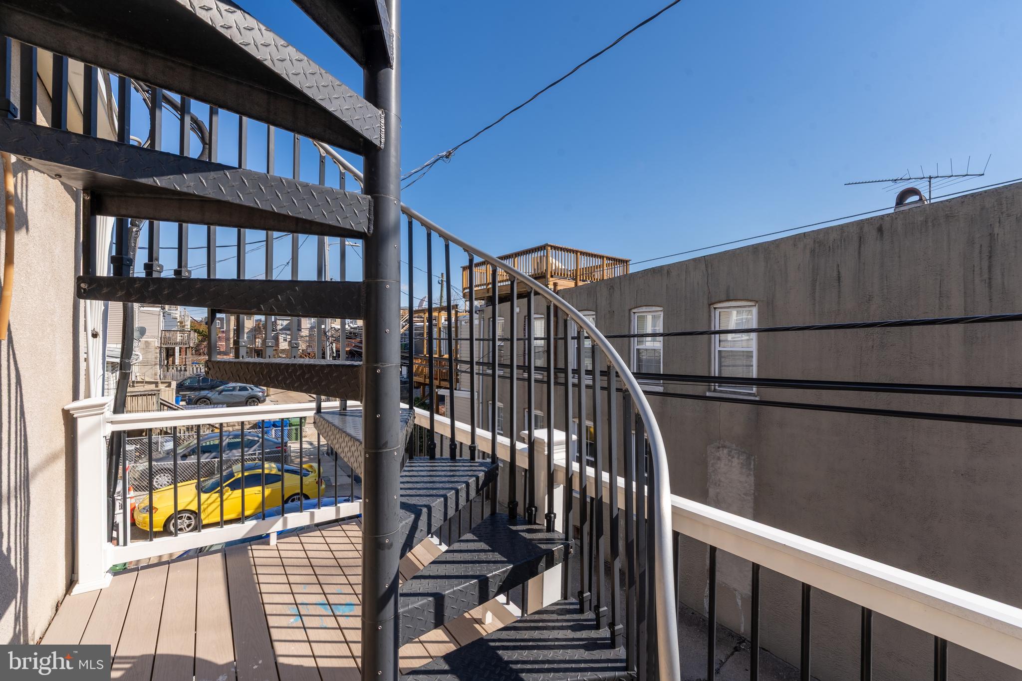 RIVERSIDE - Residential