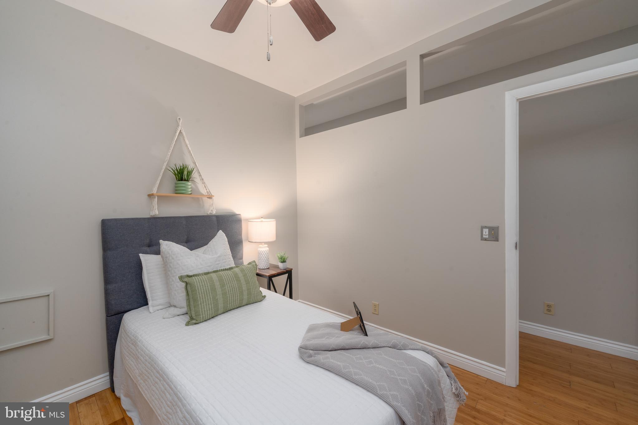 RIVERSIDE - Residential