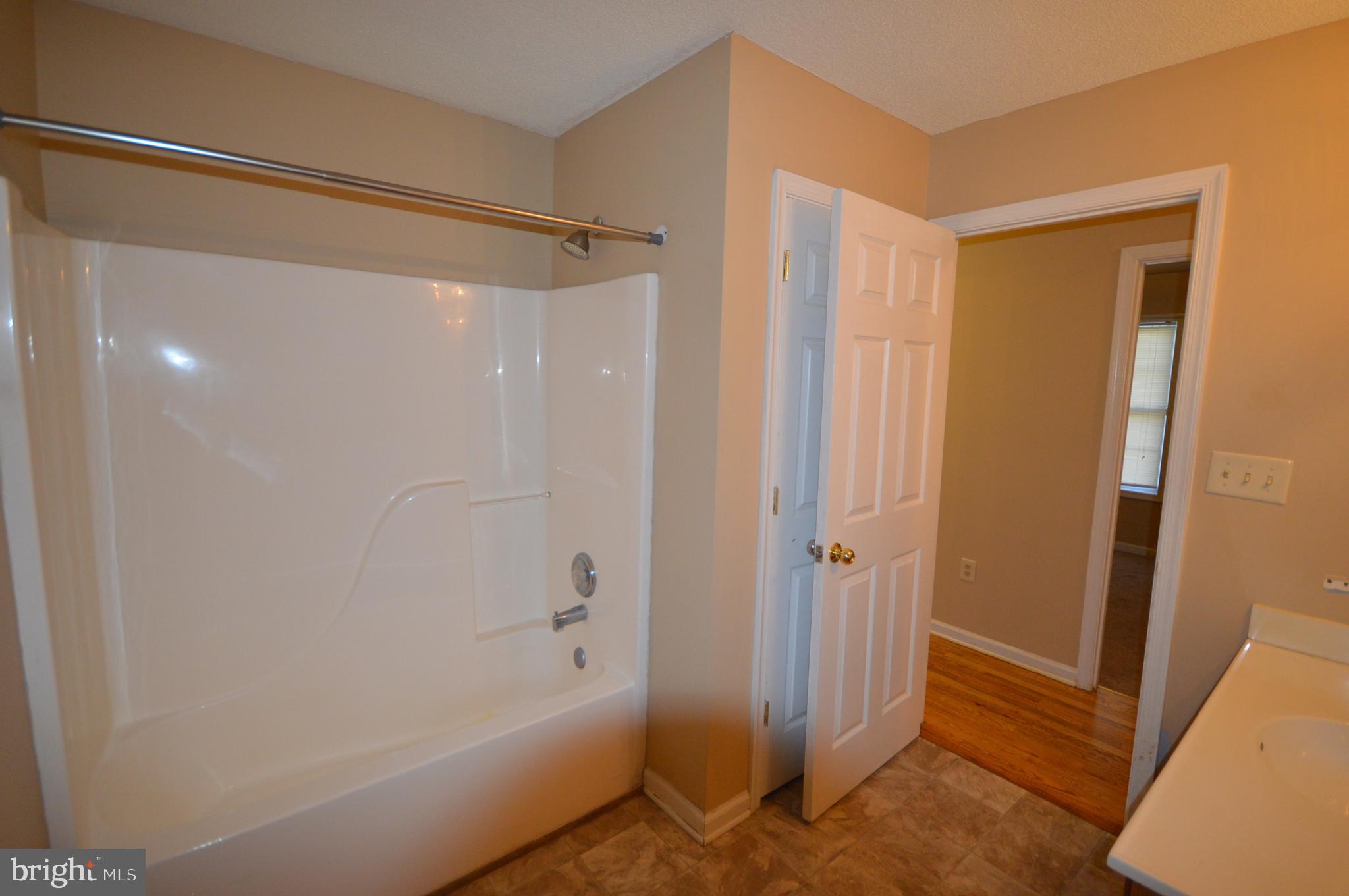 GRUBB - Residential Lease