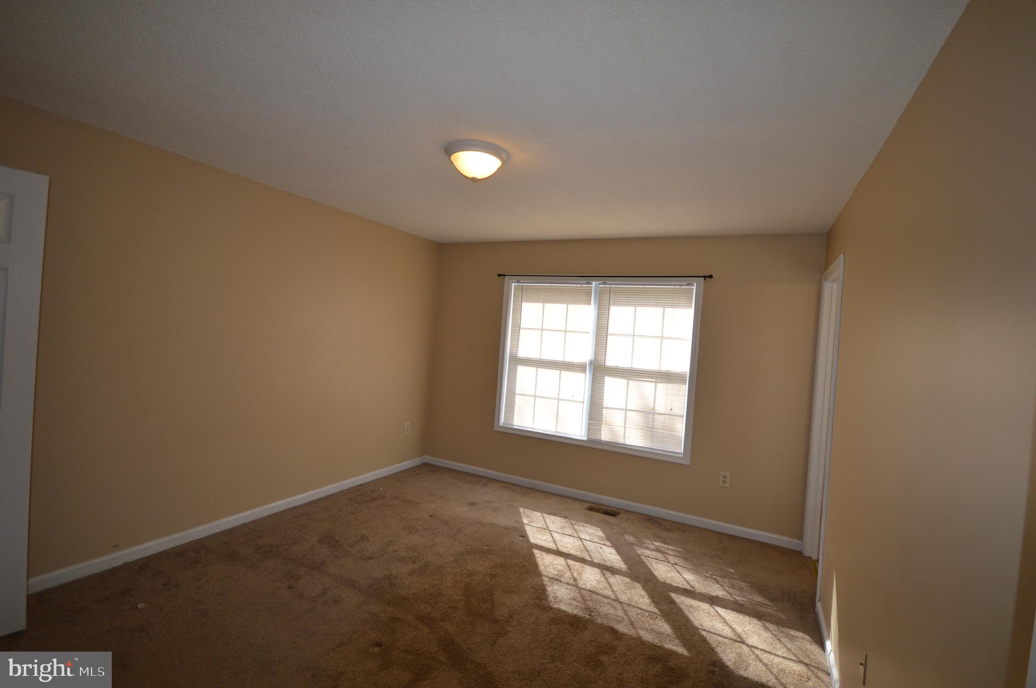 GRUBB - Residential Lease