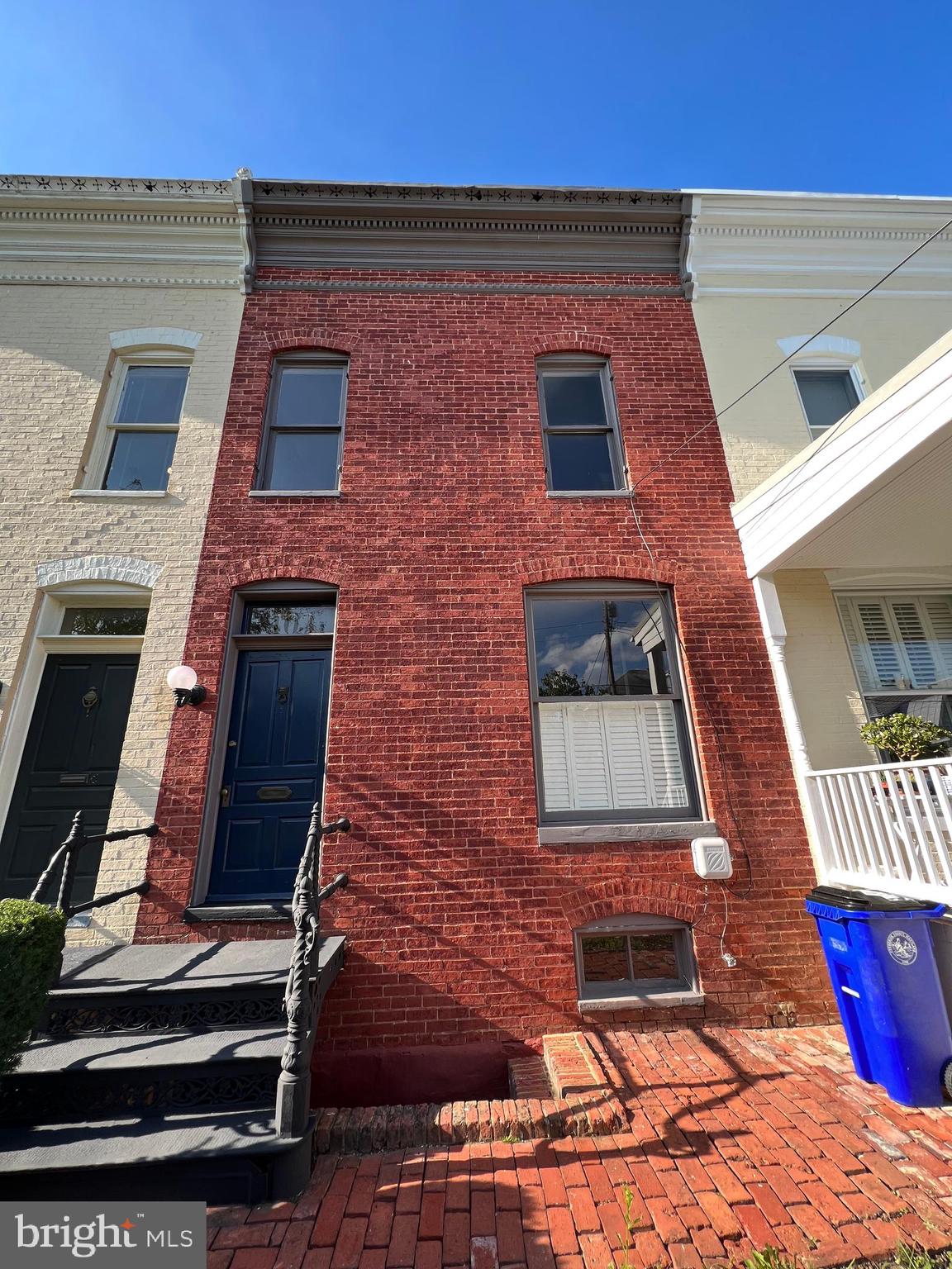 DOWNTOWN FREDERICK - Residential Lease