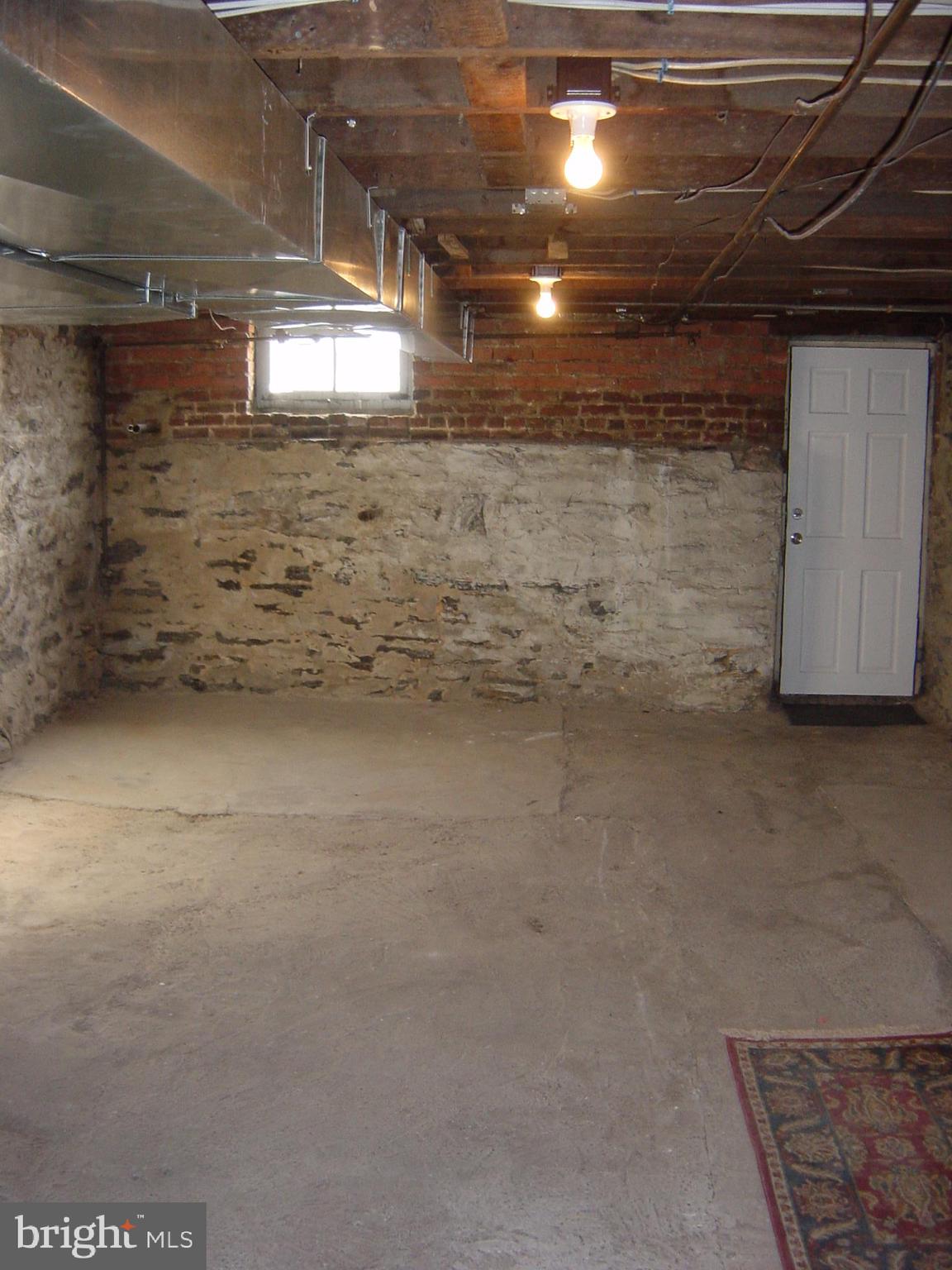 DOWNTOWN FREDERICK - Residential Lease