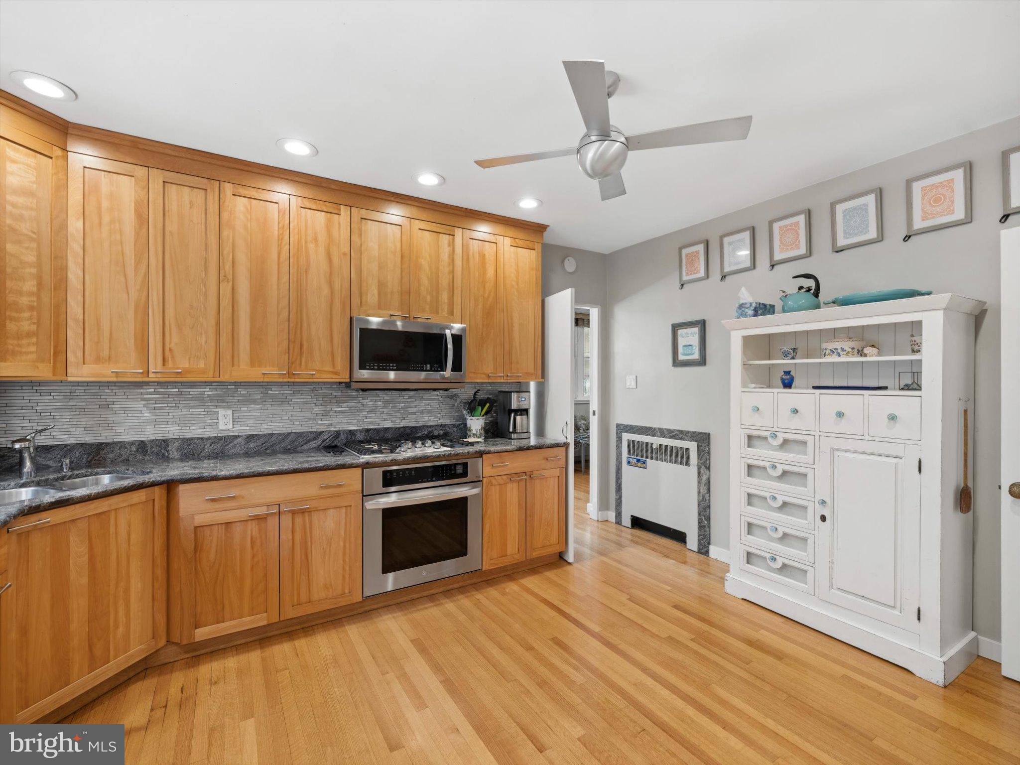 ELKINS PARK - Residential