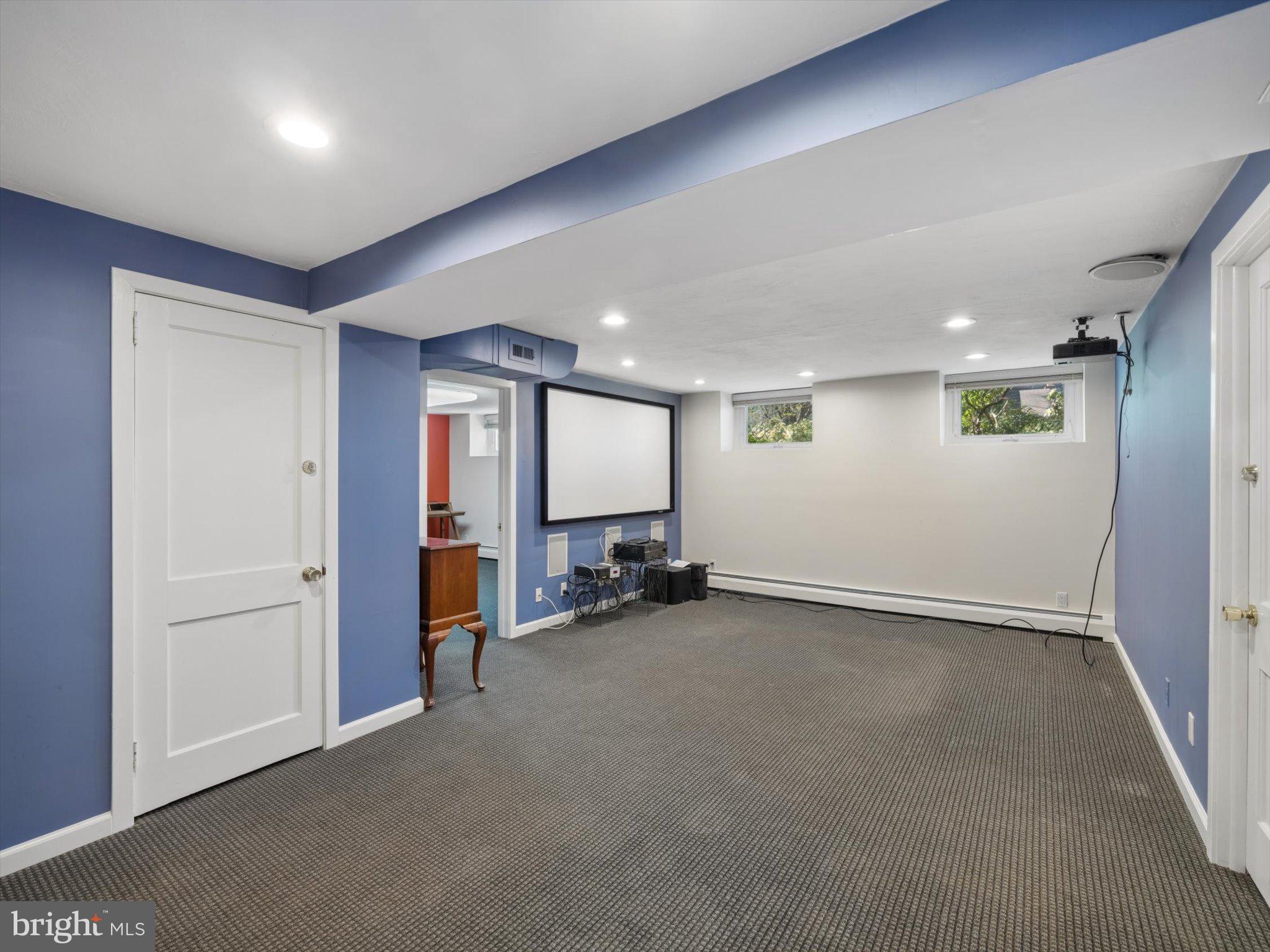 ELKINS PARK - Residential