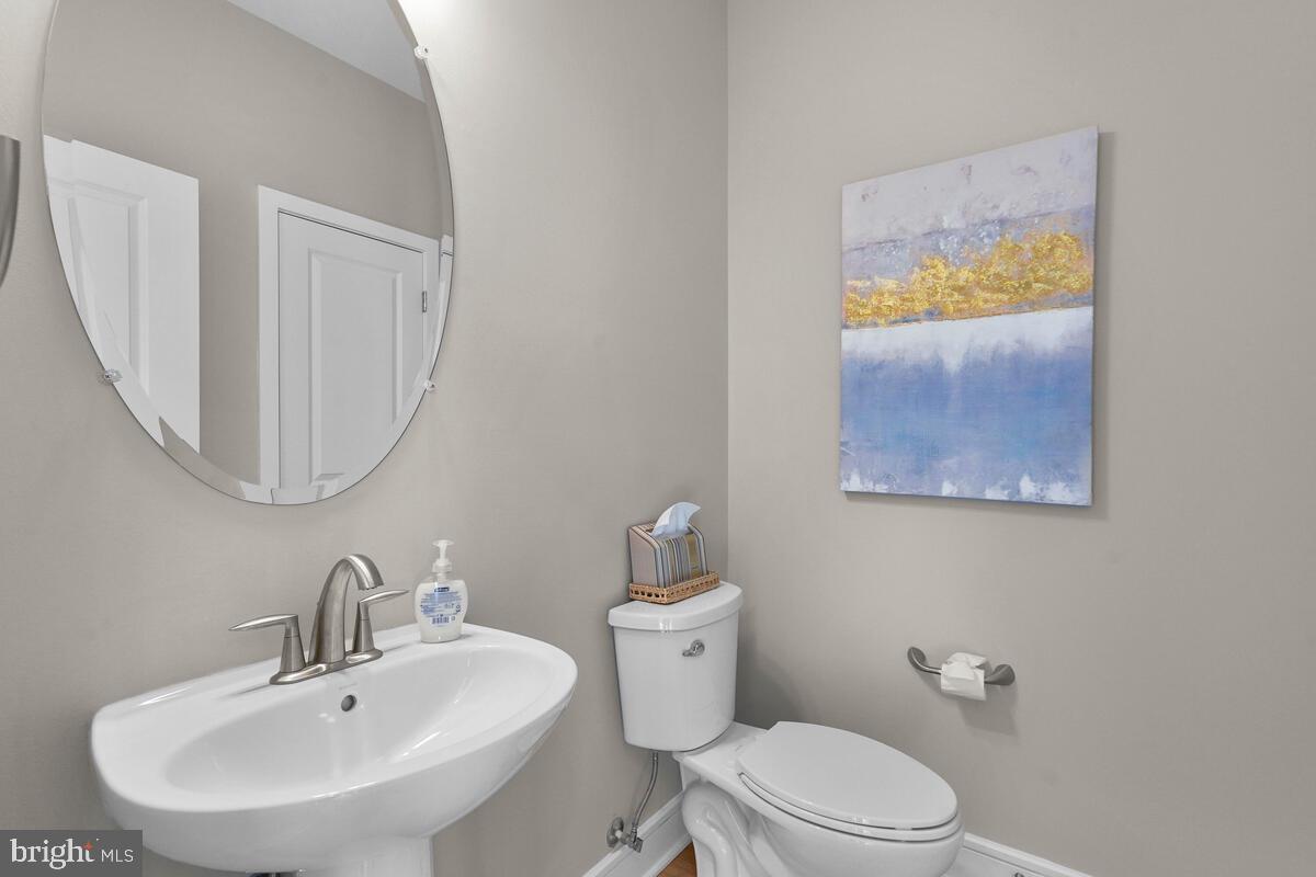 ROBINSON MANOR - Residential