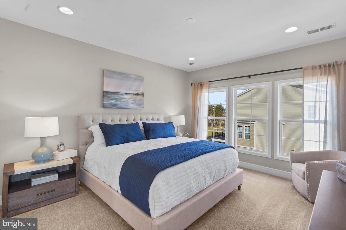 ROBINSON MANOR - Residential