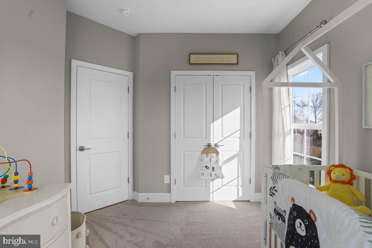 ROBINSON MANOR - Residential