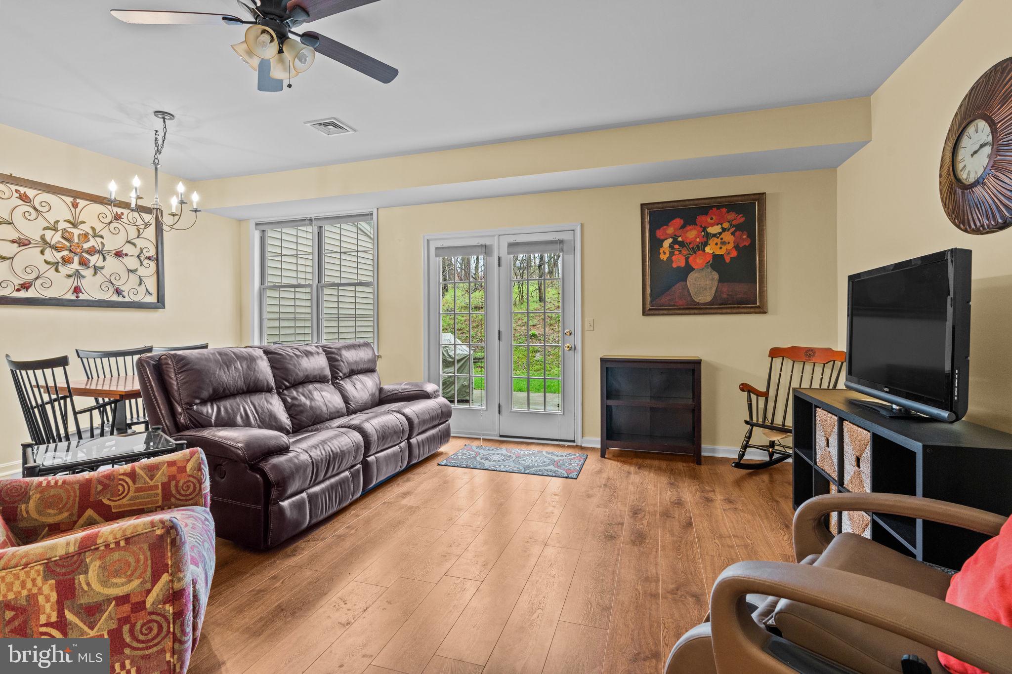 DEER RUN - Residential