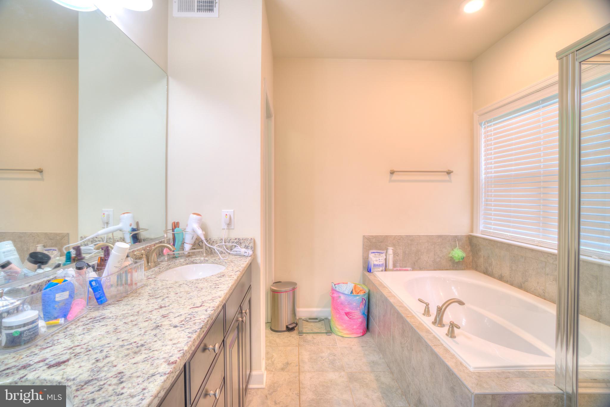 BELMONT RUN - Residential Lease