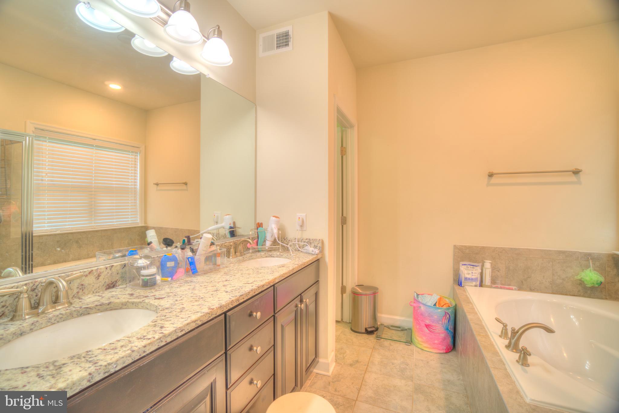 BELMONT RUN - Residential Lease