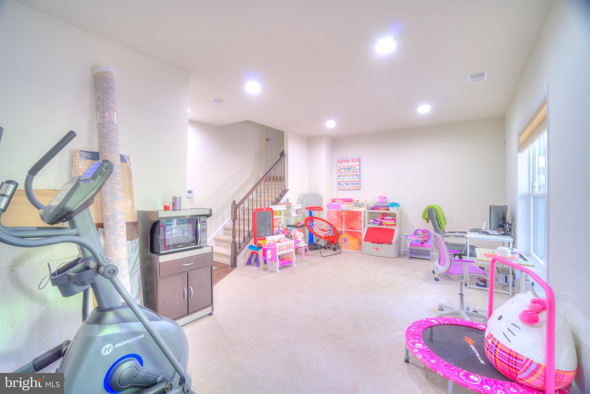 BELMONT RUN - Residential Lease