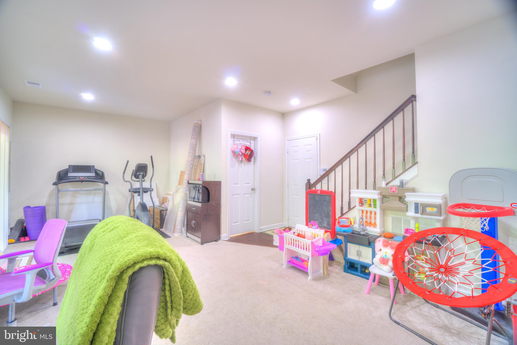 BELMONT RUN - Residential Lease