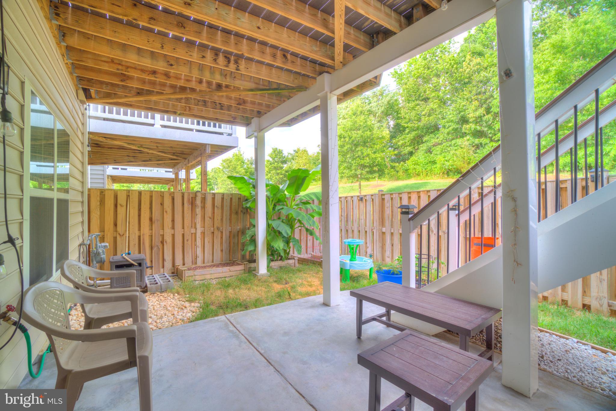 BELMONT RUN - Residential Lease