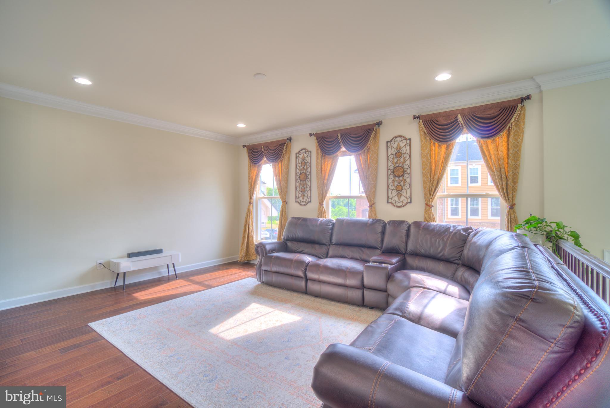 BELMONT RUN - Residential Lease