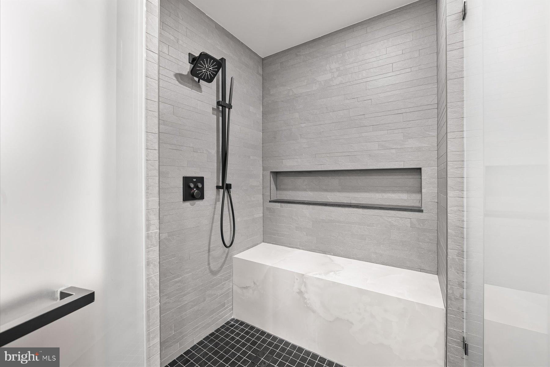 DOWNTOWN BETHESDA - Residential