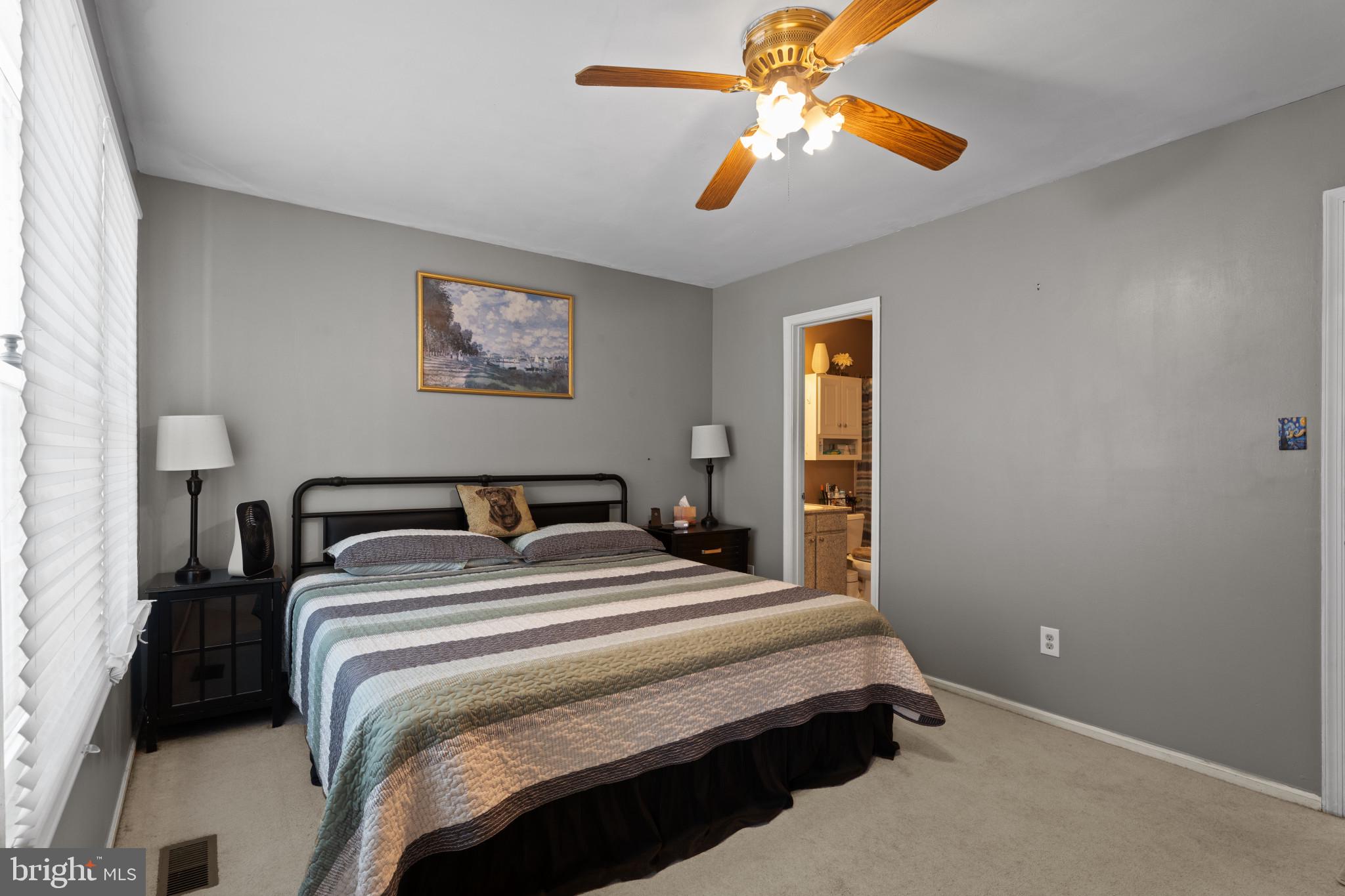 GUNNERS LAKE VILLAGE - Residential