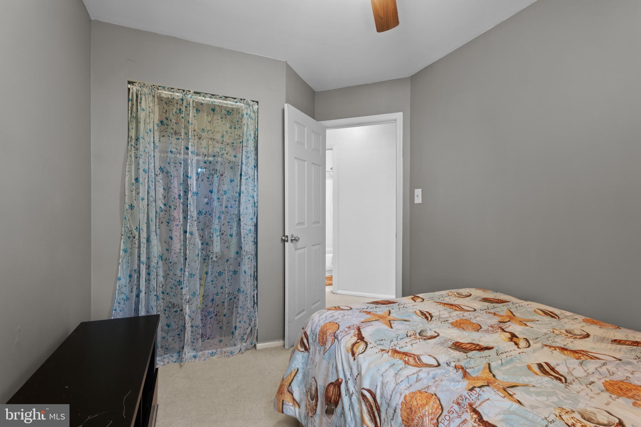 GUNNERS LAKE VILLAGE - Residential