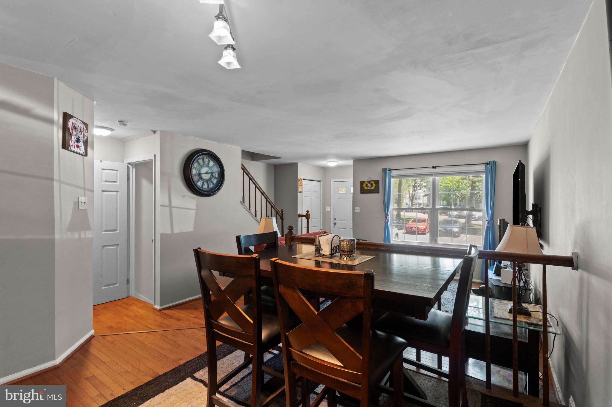 GUNNERS LAKE VILLAGE - Residential