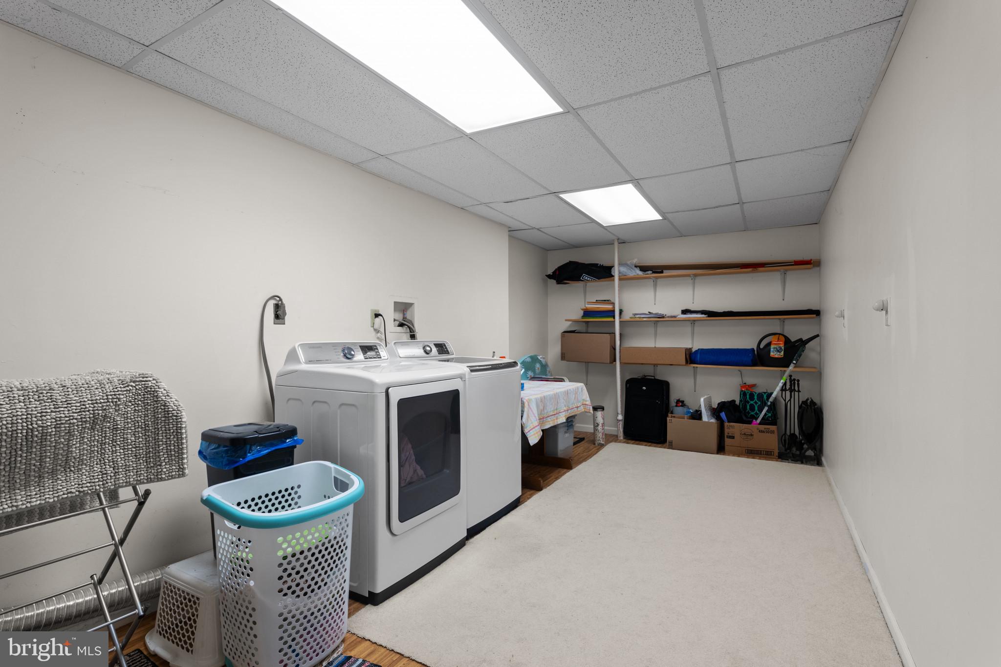 GUNNERS LAKE VILLAGE - Residential