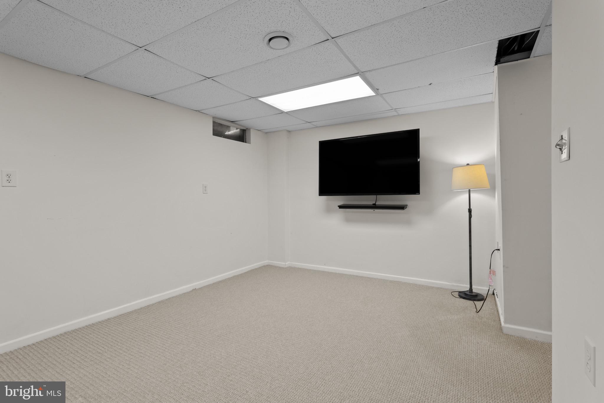 GUNNERS LAKE VILLAGE - Residential