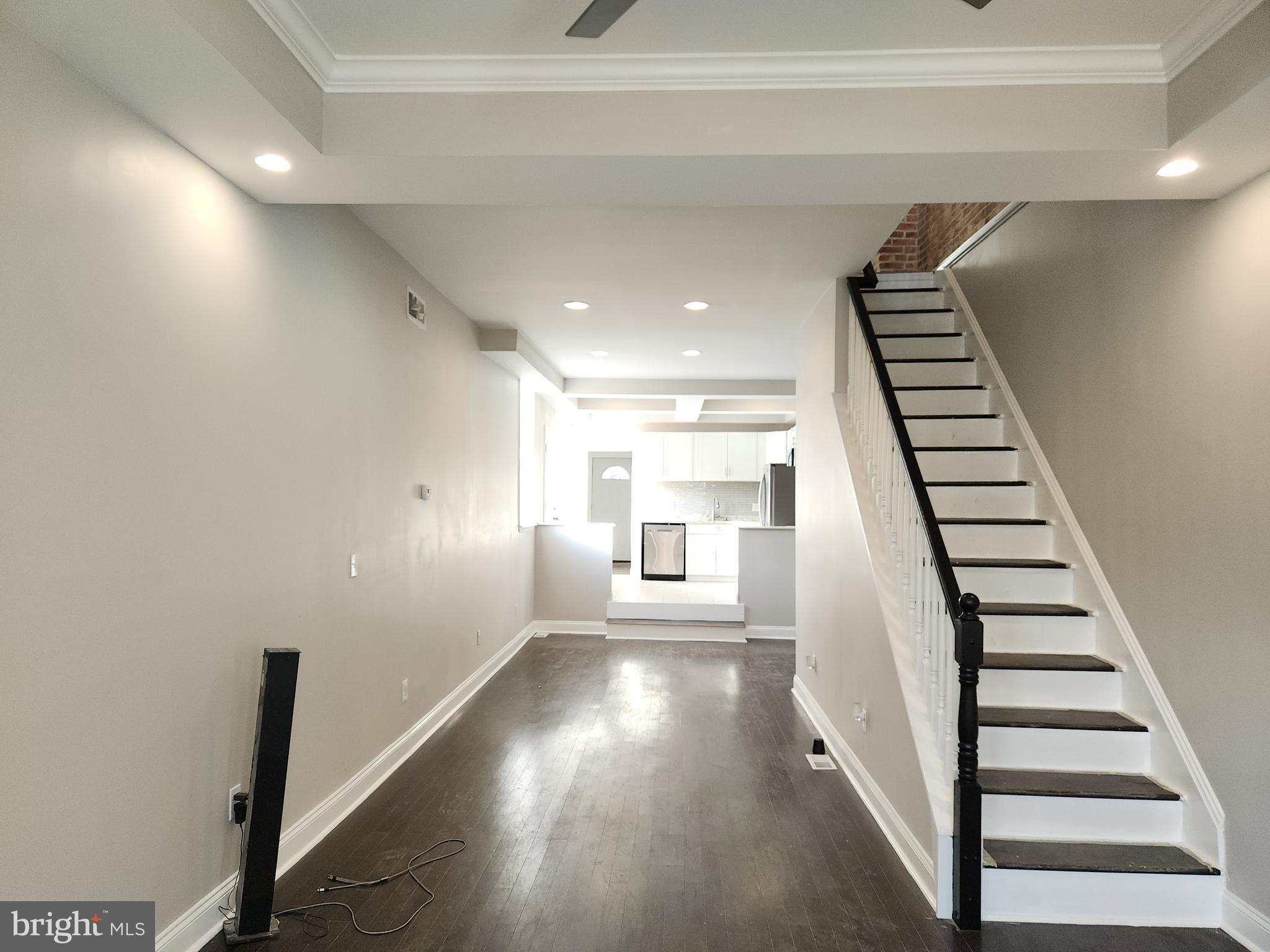 BROADWAY EAST - Residential