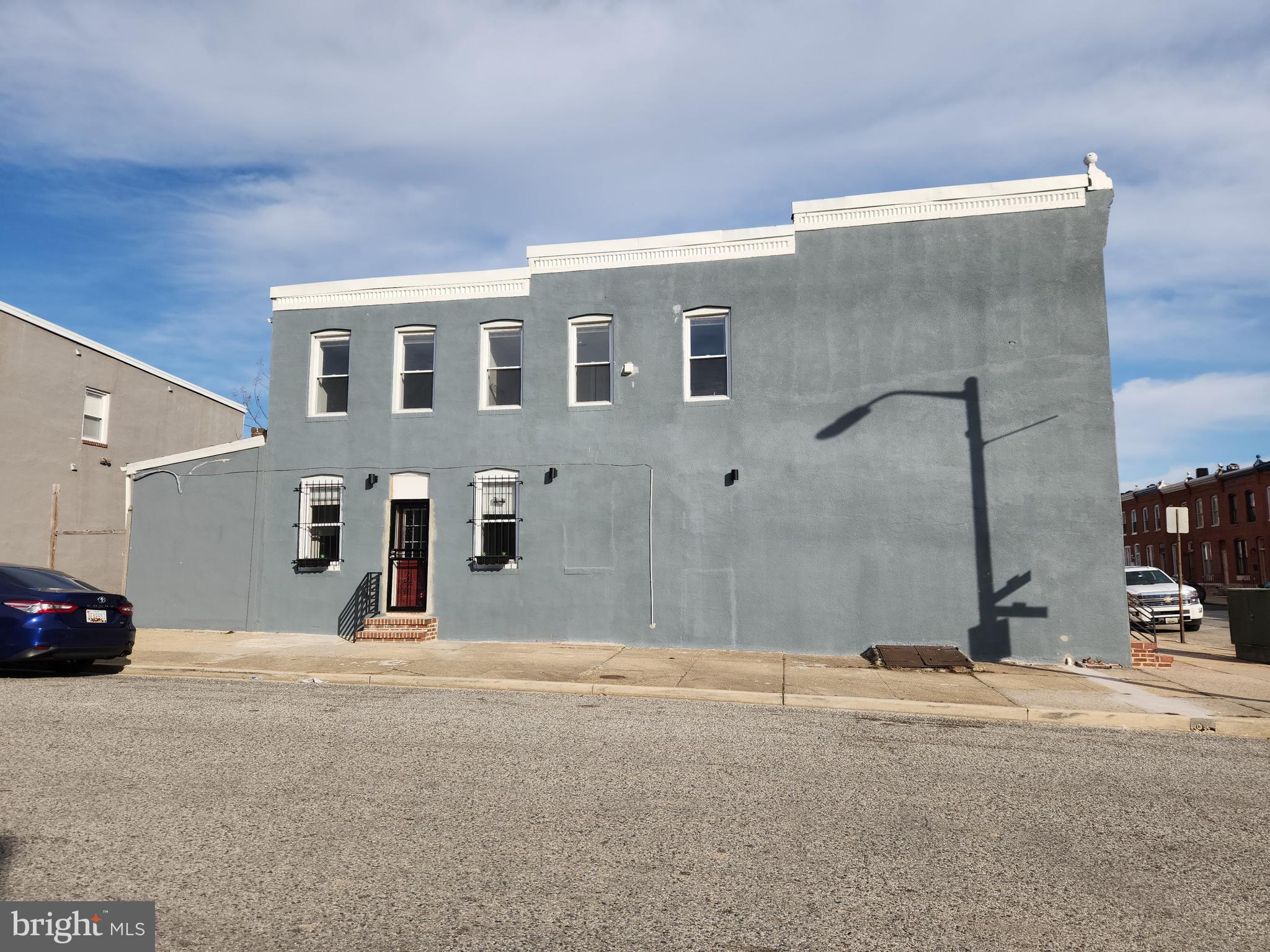 BROADWAY EAST - Residential