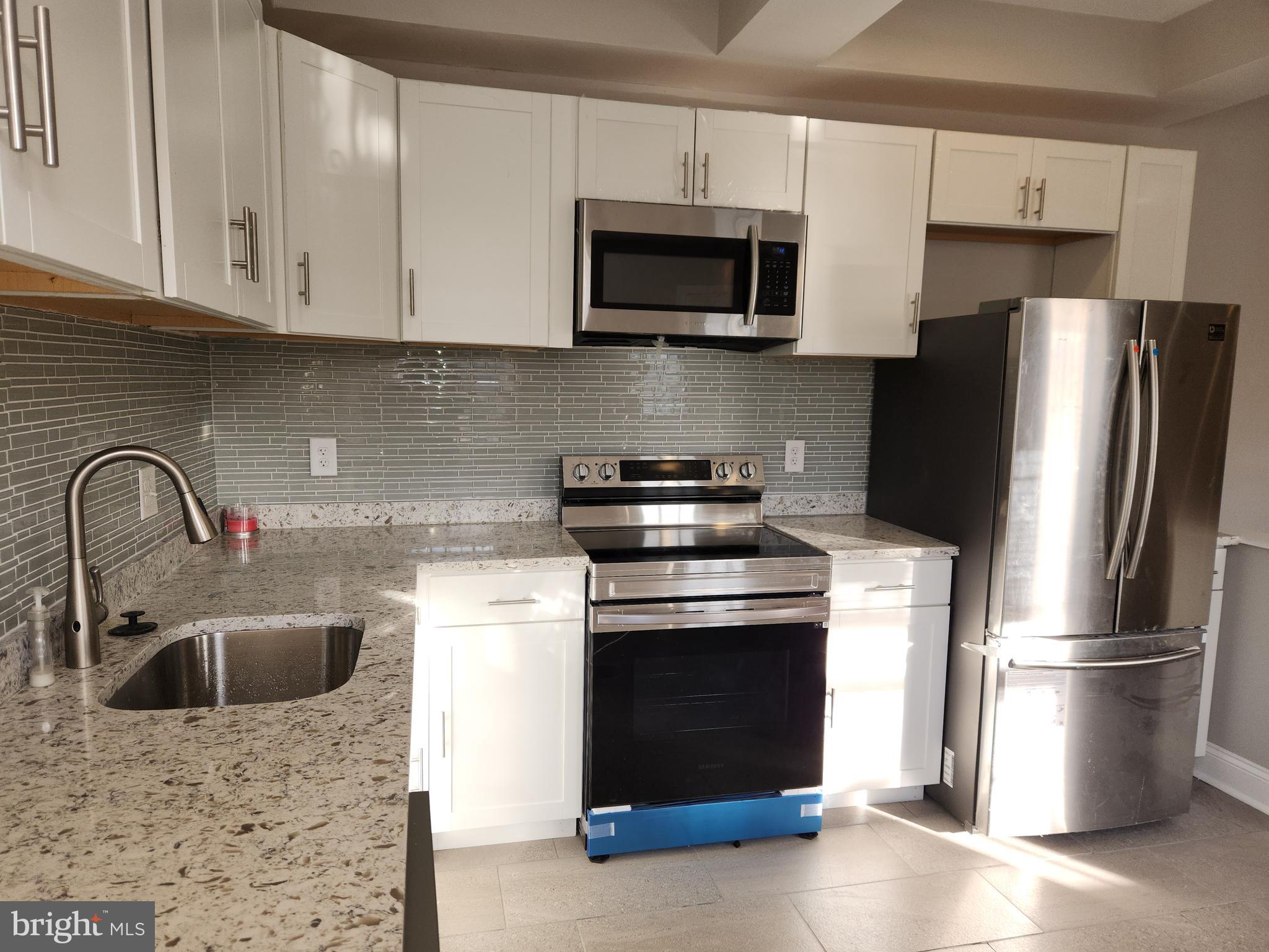 BROADWAY EAST - Residential