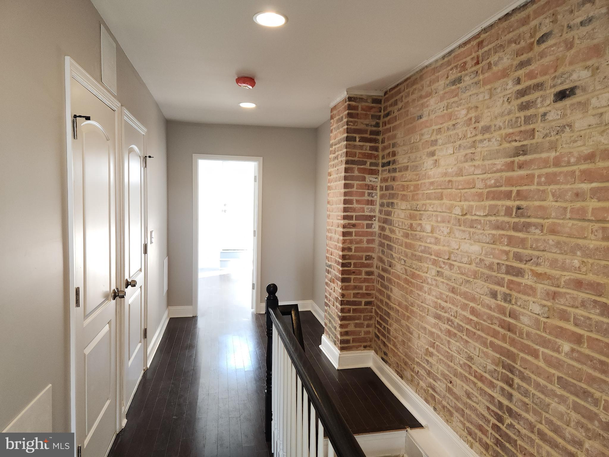 BROADWAY EAST - Residential