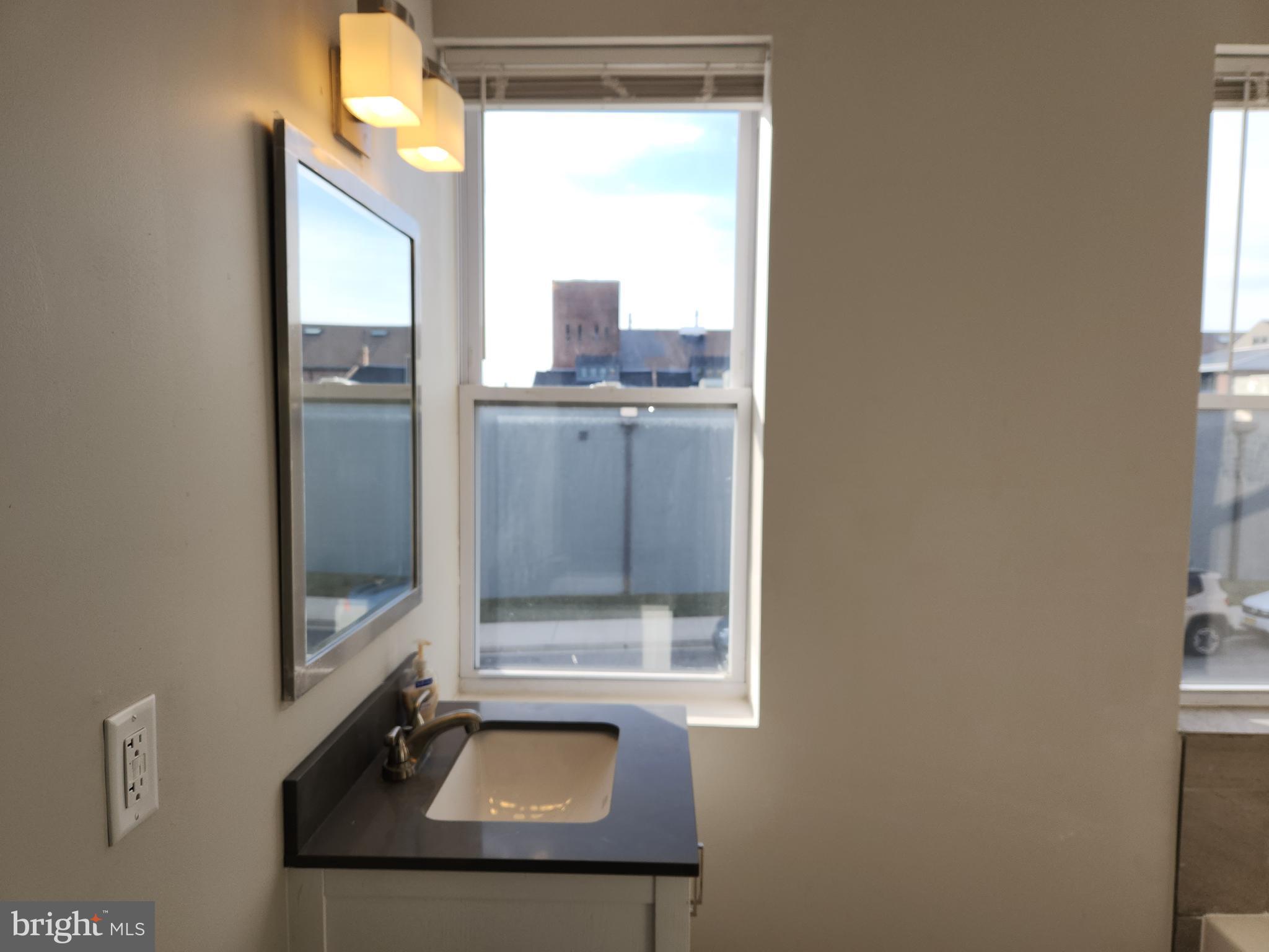 BROADWAY EAST - Residential