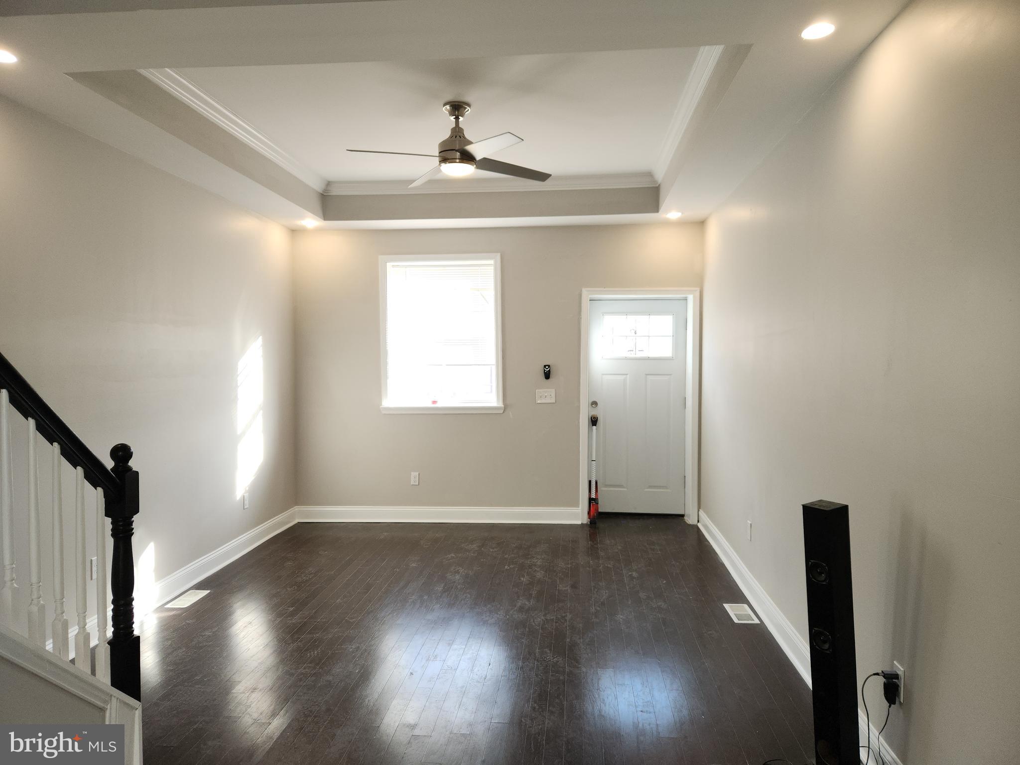 BROADWAY EAST - Residential