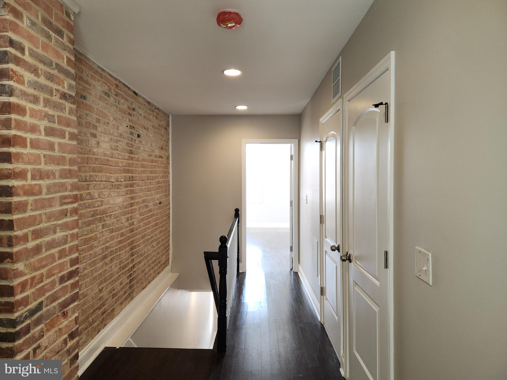 BROADWAY EAST - Residential